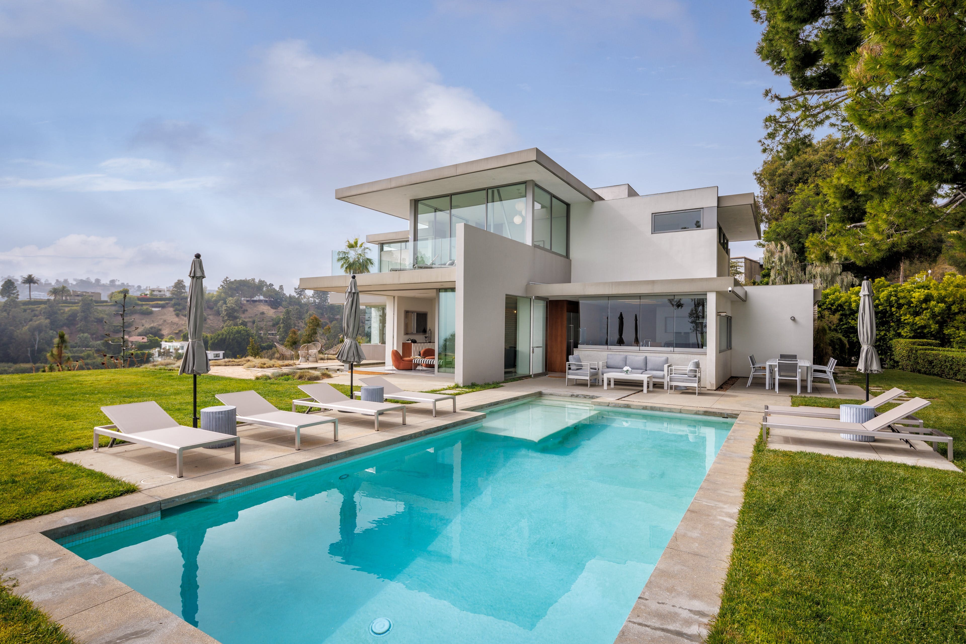 House Benedict Canyon Beverly Hills 2: Luxury 5-Bedroom Apartment with Hot Tub and Pool, Beverly Hills