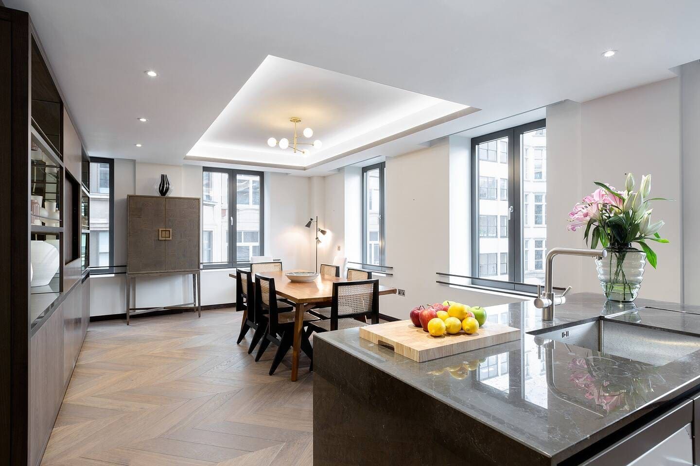 House Berwick Soho Soho 2: 3-Bedroom Luxury Apartment in Soho, Perfect for Families