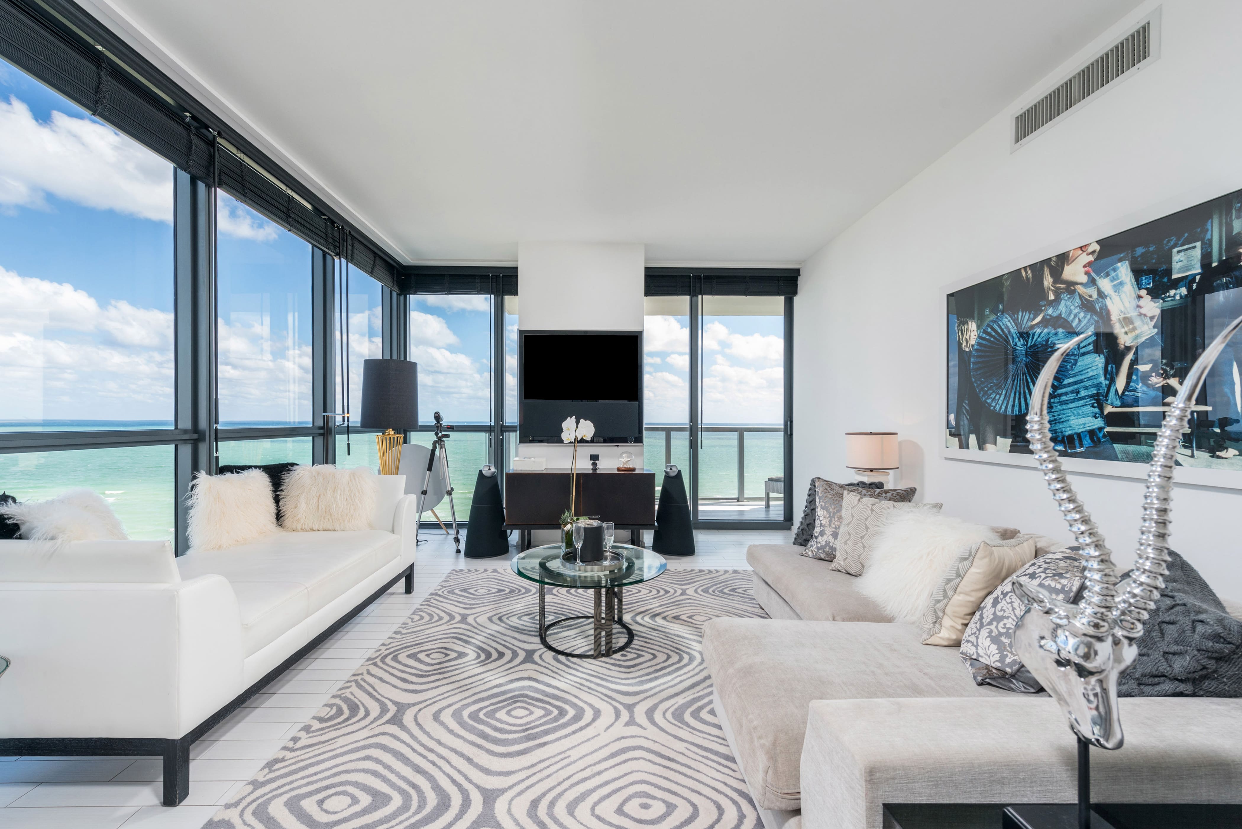 House Biscayne Miami Beach: Luxury 3-Bedroom Apartment with Beachfront Access, Miami Beach