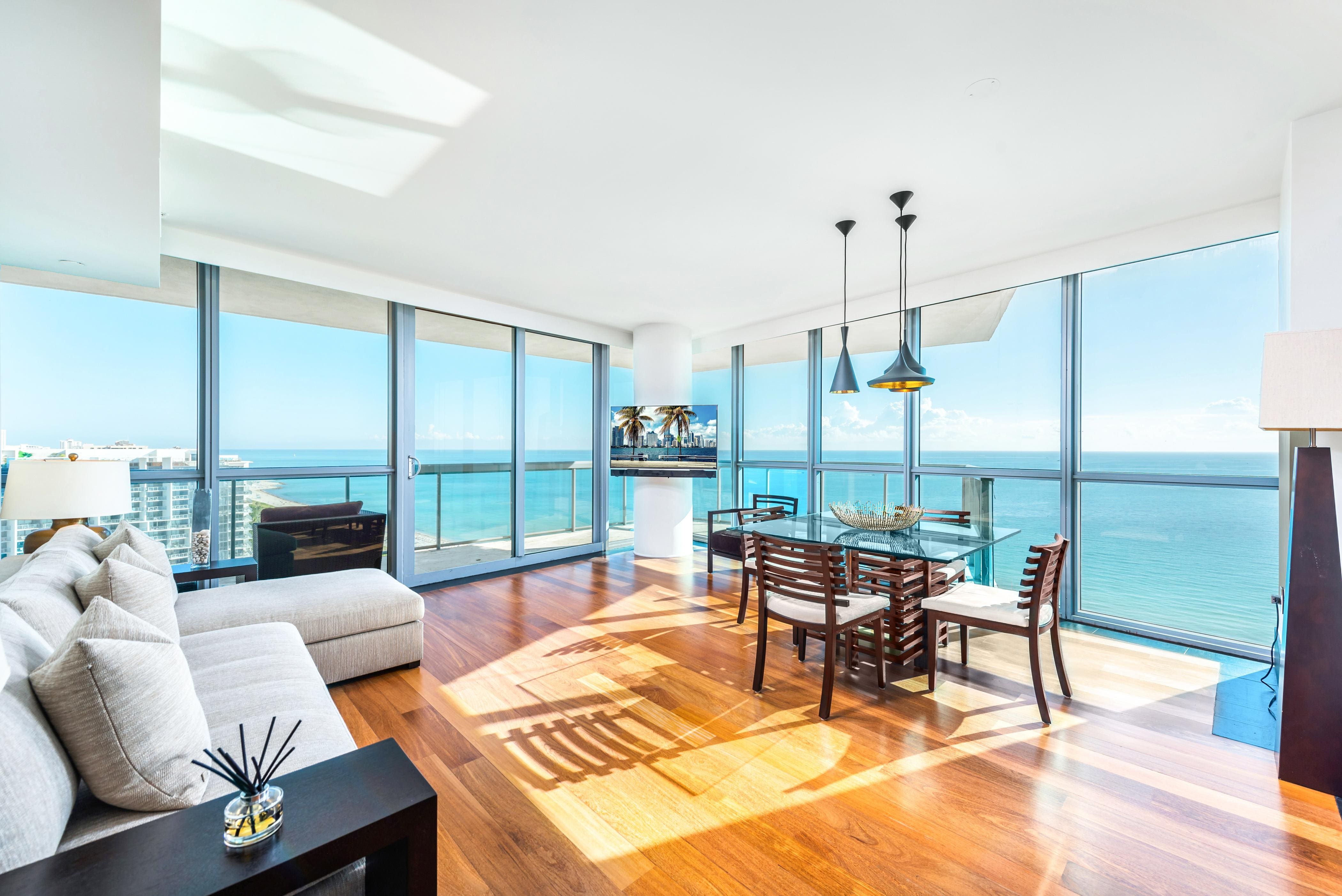 House Biscayne Miami Miami Beach 3: Luxury 2-Bedroom Apartment with Ocean Views, Miami Beach