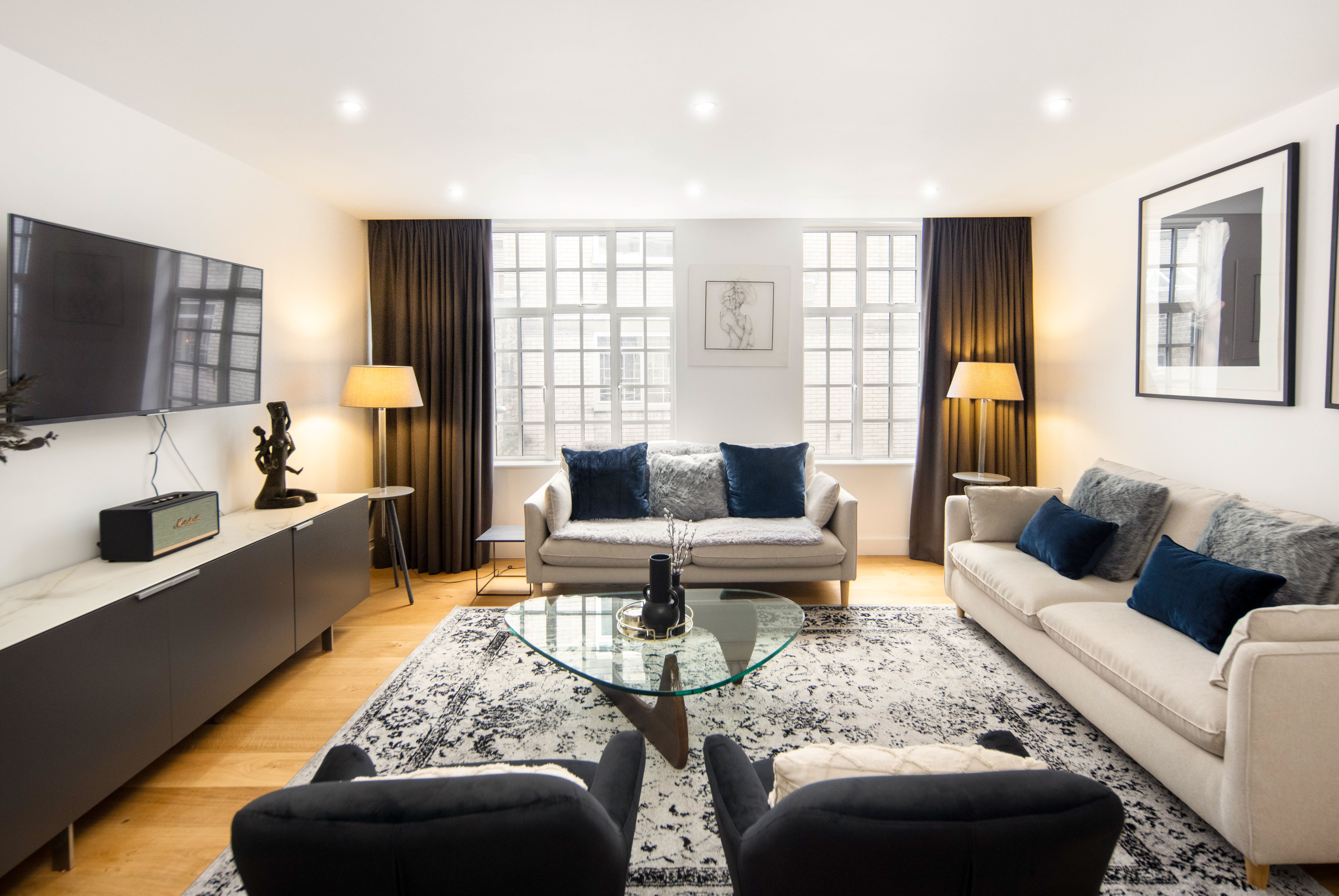 House Blandford Marylebone: Elegant 3-Bedroom Luxury Apartment for Families, Marylebone