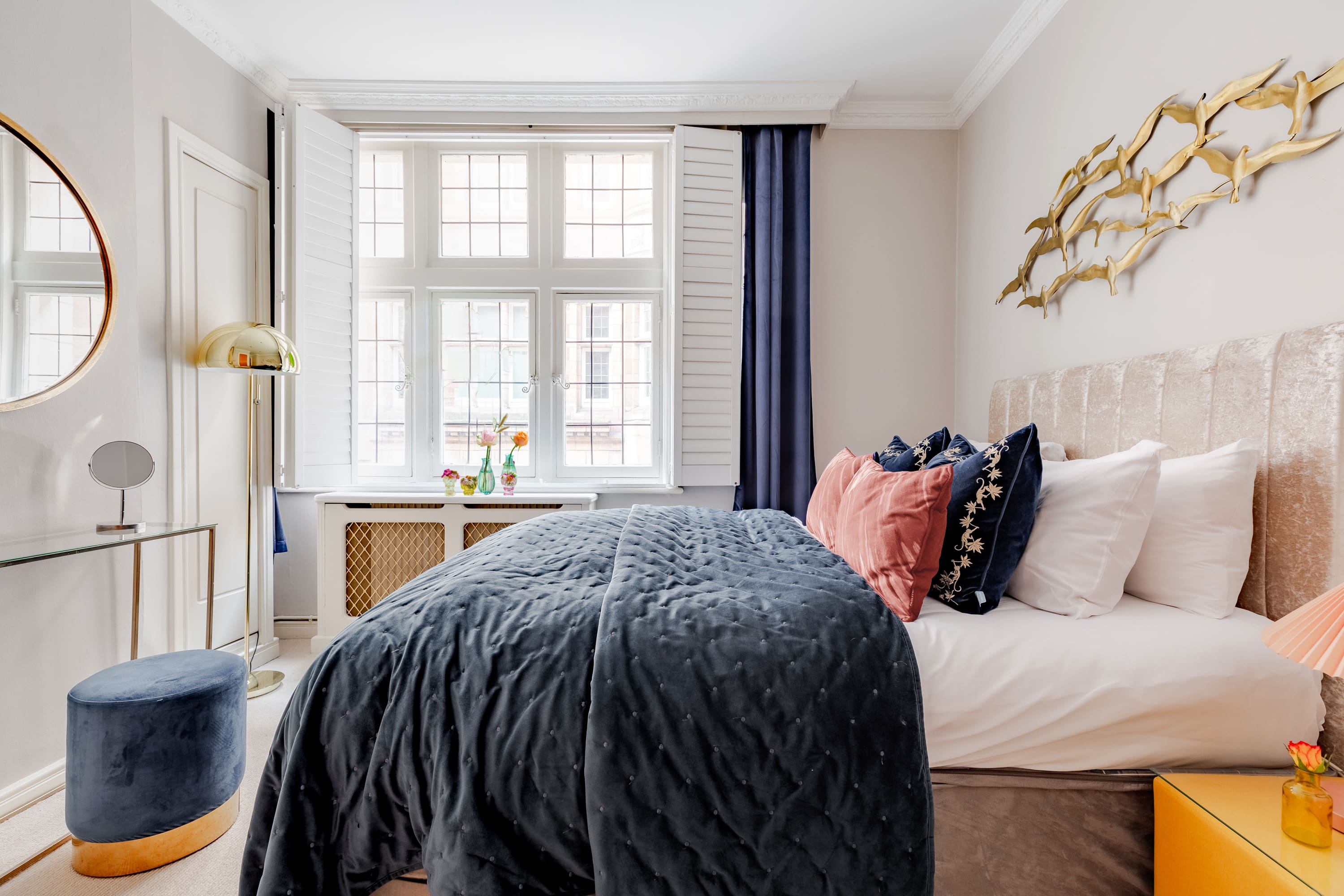 House Bloomsbury Holborn Holborn 3: Stylish 3-Bedroom Apartment with City Views, Holborn