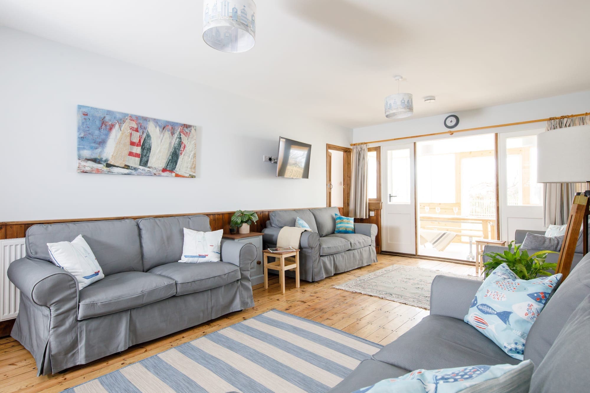 House Bracklesham Selsey Selsey 3: Spacious 6-Bedroom Apartment with Sea Views, Selsey