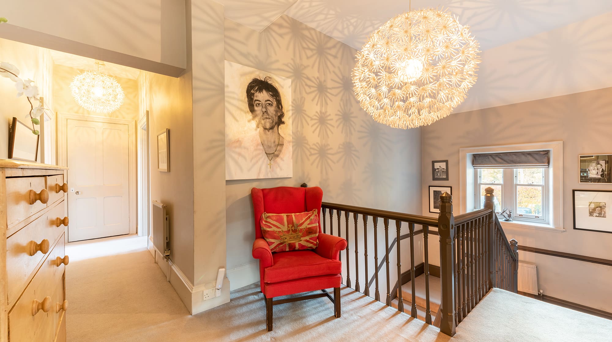 House Bray Windsor Windsor: Stunning 4-Bedroom Luxury House with Hot Tub, Windsor