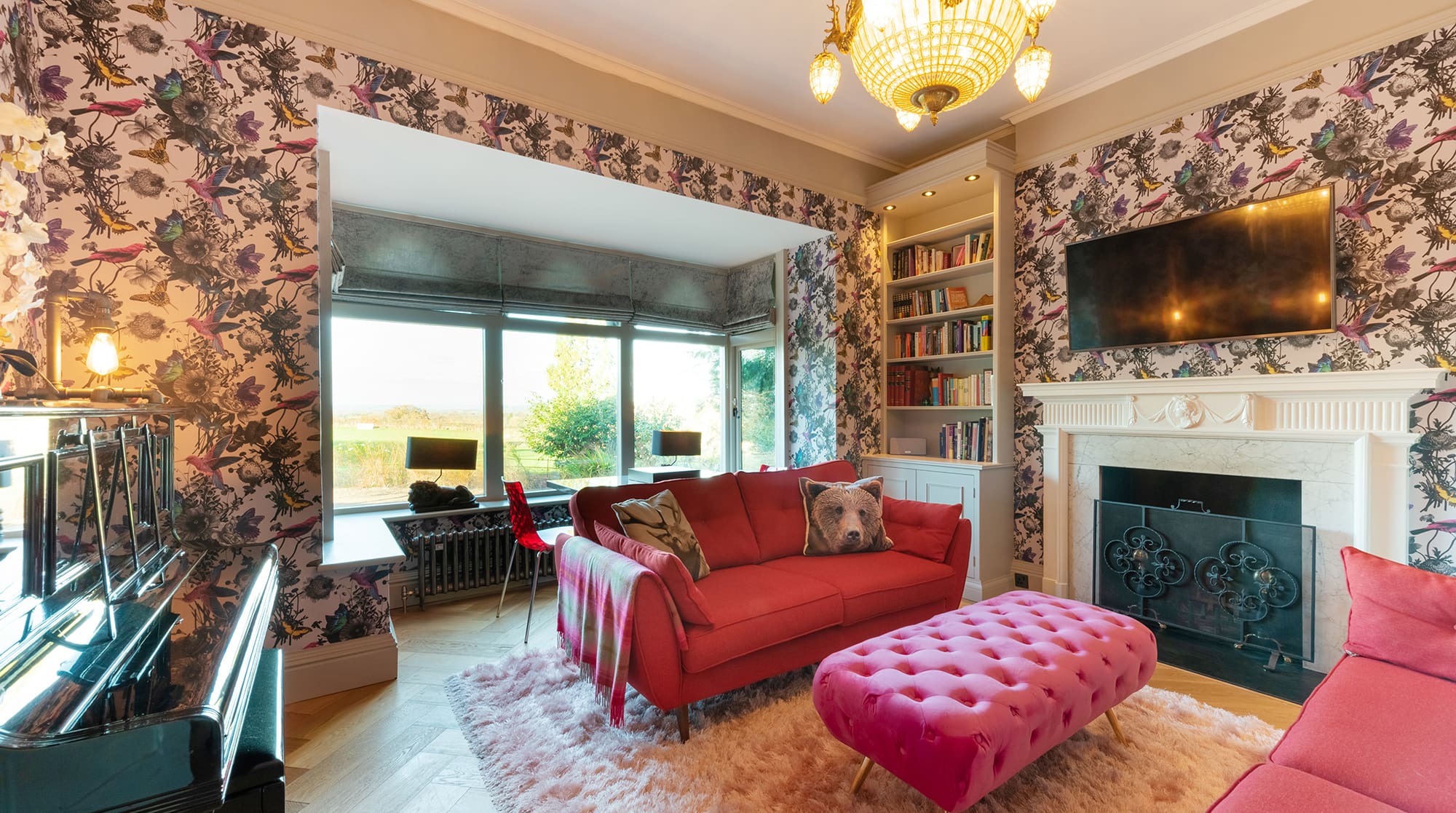 House Bray Windsor Windsor: Stunning 4-Bedroom Luxury House with Hot Tub, Windsor