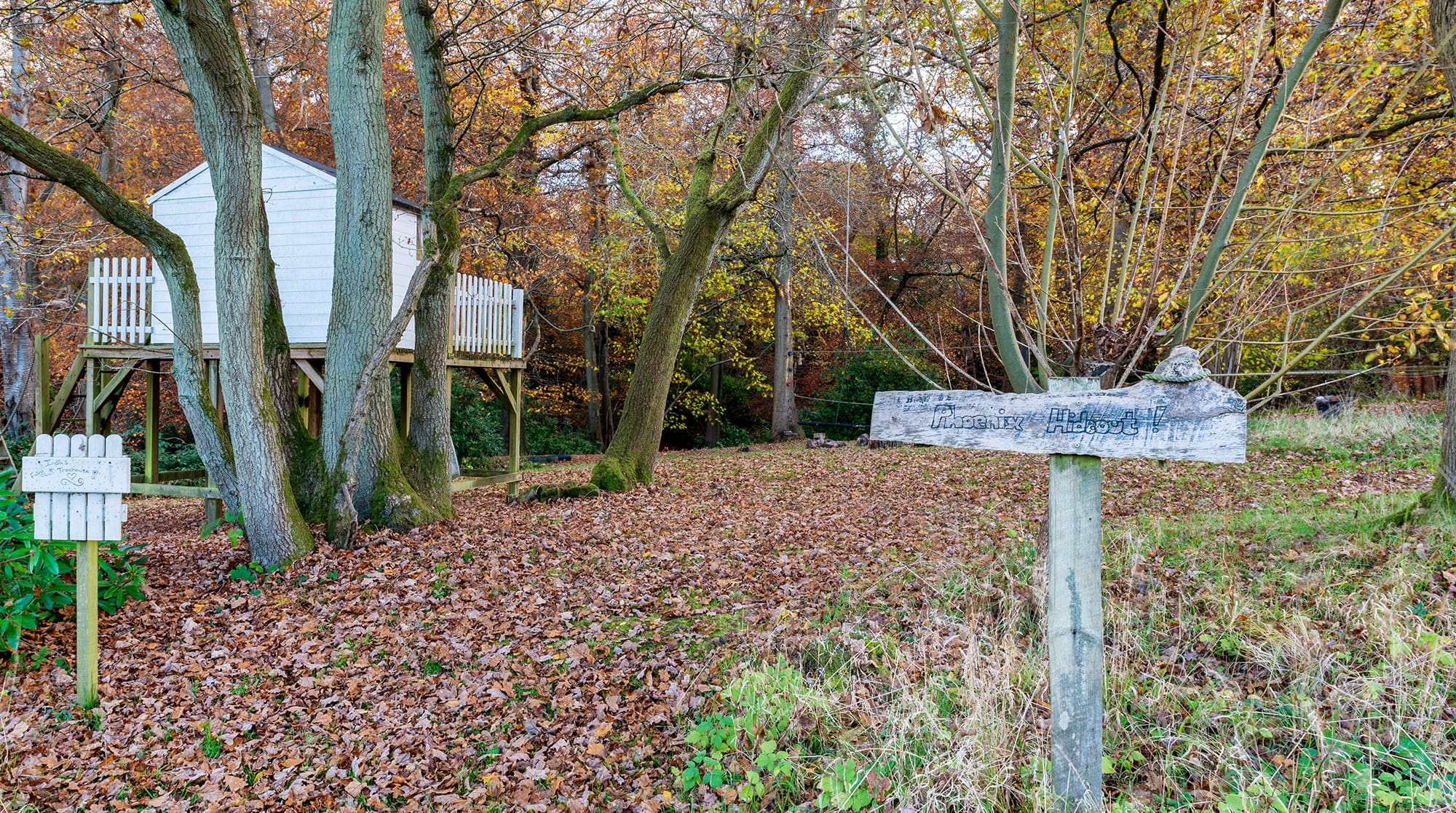 House Bray Windsor Windsor: Stunning 4-Bedroom Luxury House with Hot Tub, Windsor