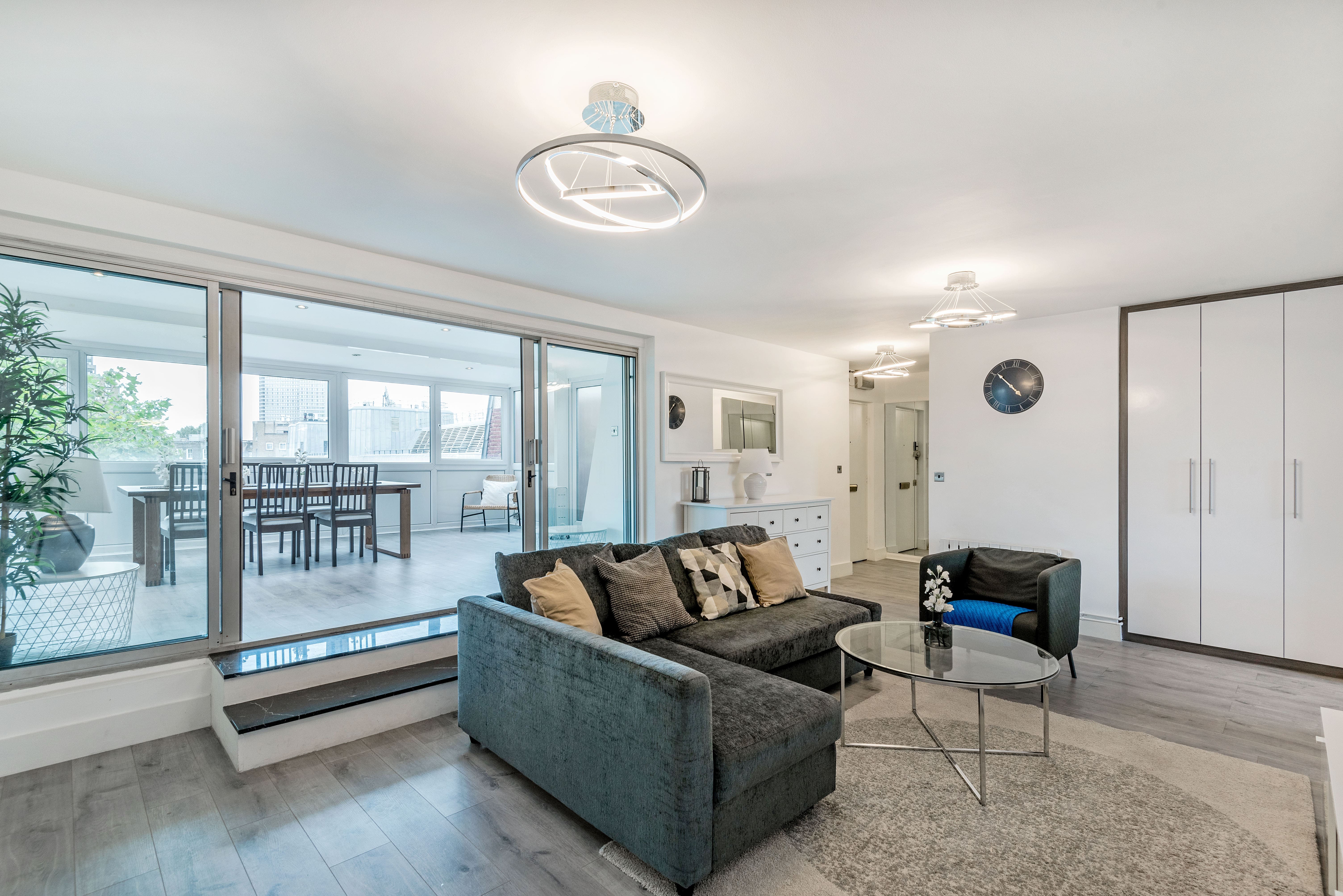 House Brompton Kensington South Kensington 2: Luxury 2-Bedroom Apartment with Roof Terrace, South Kensington