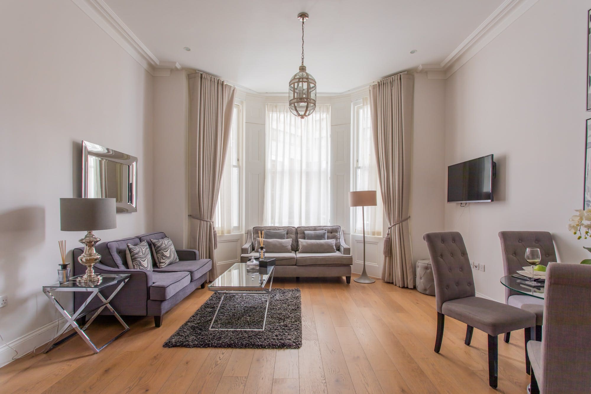 House Brompton Kensington South Kensington 21: Spacious 2-Bedroom Luxury Apartment with Air-Con, South Kensington