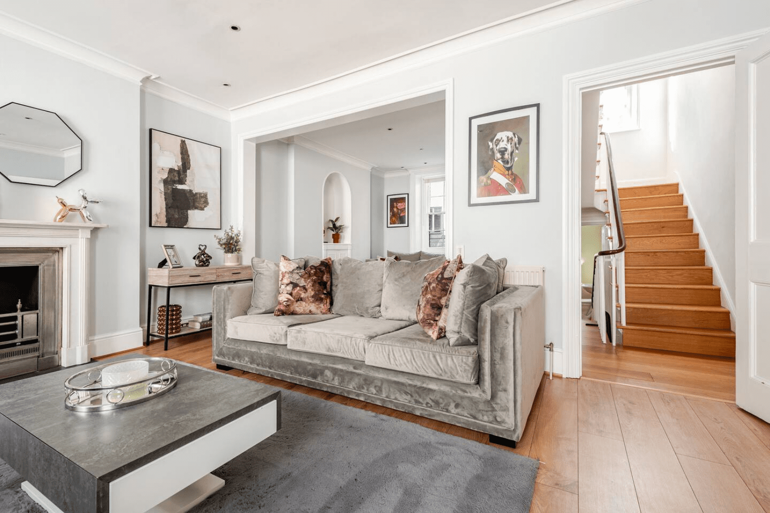 House Buckingham Victoria: Stylish 3-Bedroom Apartment Near Iconic Sights, London