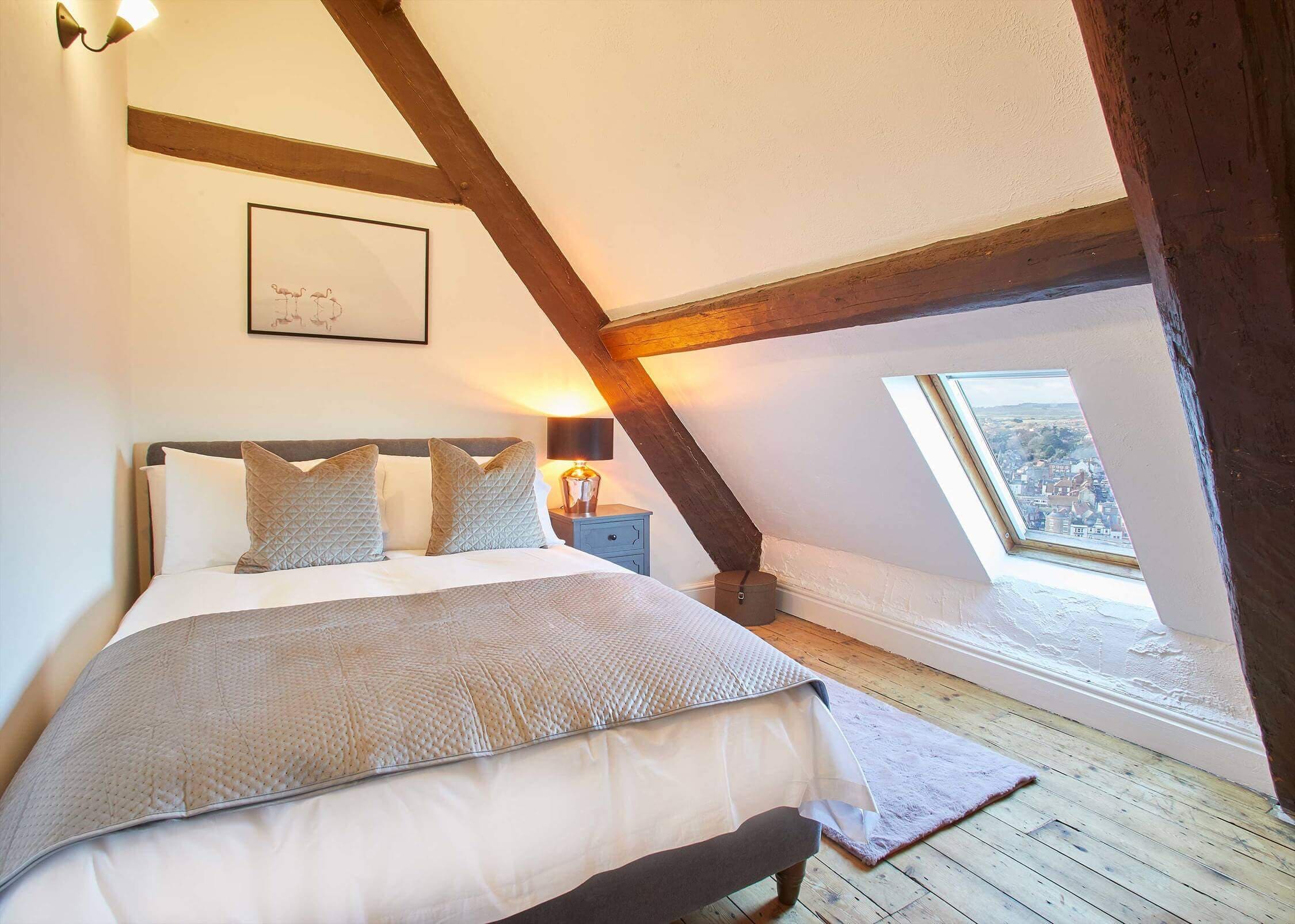 House Caedmon Whitby Whitby: Charming 5-Bedroom Holiday Cottage with Seaviews in Whitby, North Yorkshire