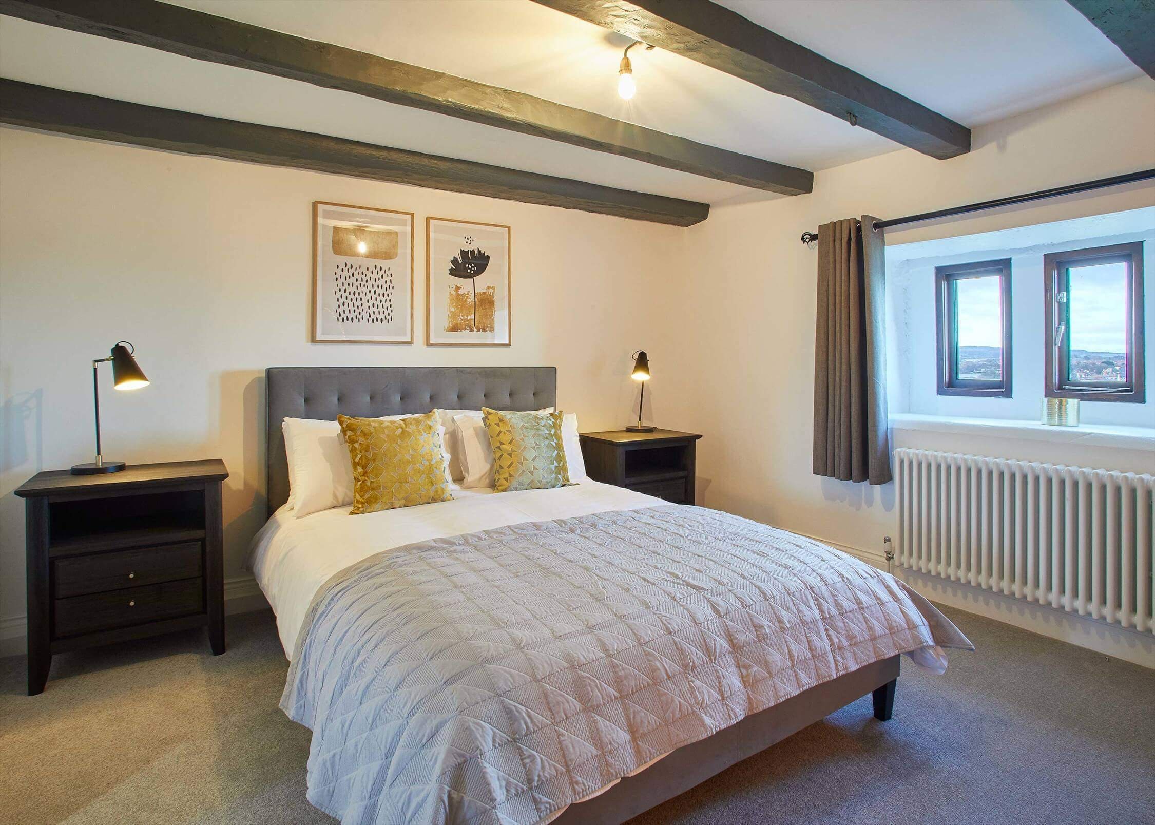 House Caedmon Whitby Whitby: Charming 5-Bedroom Holiday Cottage with Seaviews in Whitby, North Yorkshire