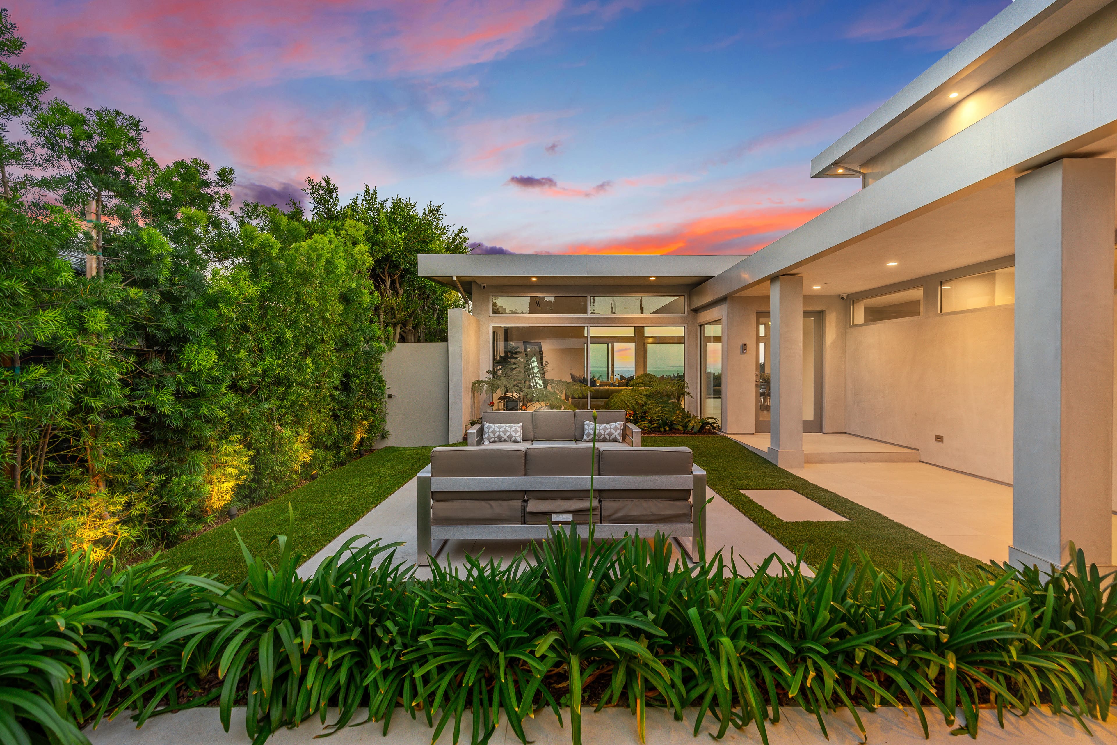 House Cahuenga BeverlyCrest Beverly Crest: Luxury 4-Bedroom Villa with Private Pool, Beverly Crest