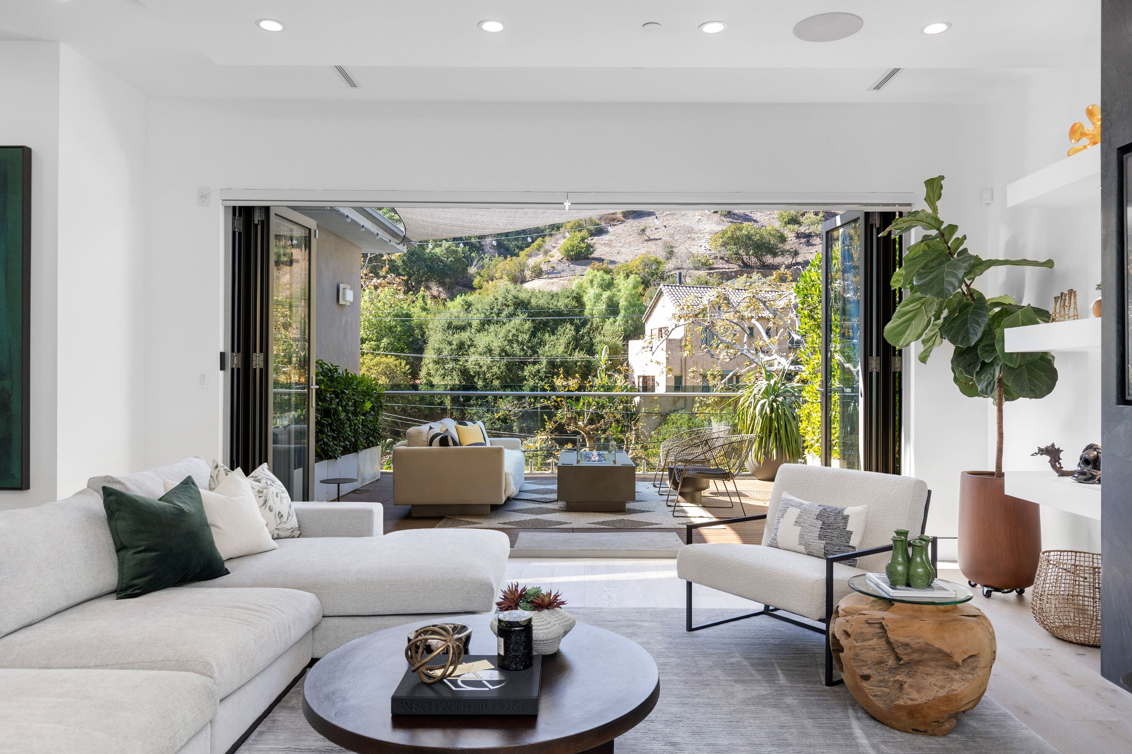 House Cahuenga Hollywood: Luxury 4-Bedroom Apartment with Pool and Seaview, Hollywood Hills