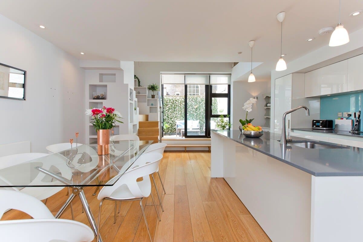 House Chiltern Marylebone Marylebone 11: Luxury 3-Bedroom Townhouse with Private Terrace, Marylebone