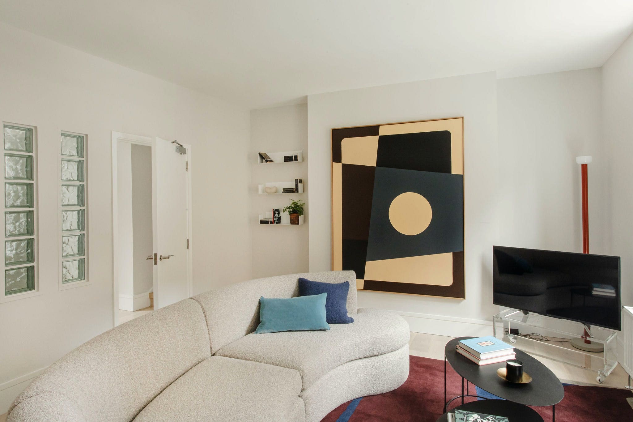 House Chiltern Marylebone Marylebone 22: Elegant 2-Bedroom Apartment with Family-Friendly Features, Marylebone