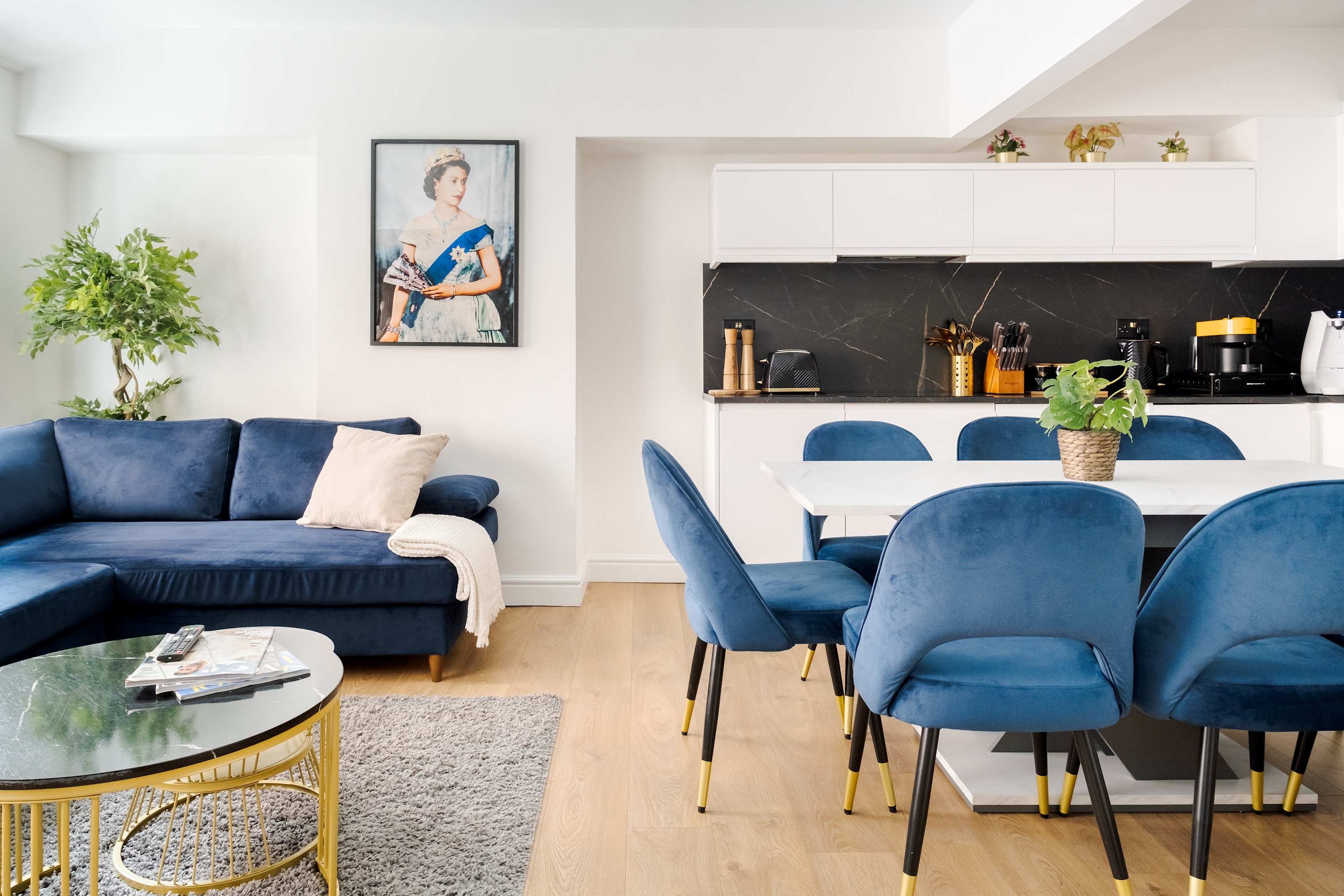 House Chiltern Marylebone Marylebone 23: Spacious 3-Bedroom Apartment with Air-Con, Marylebone