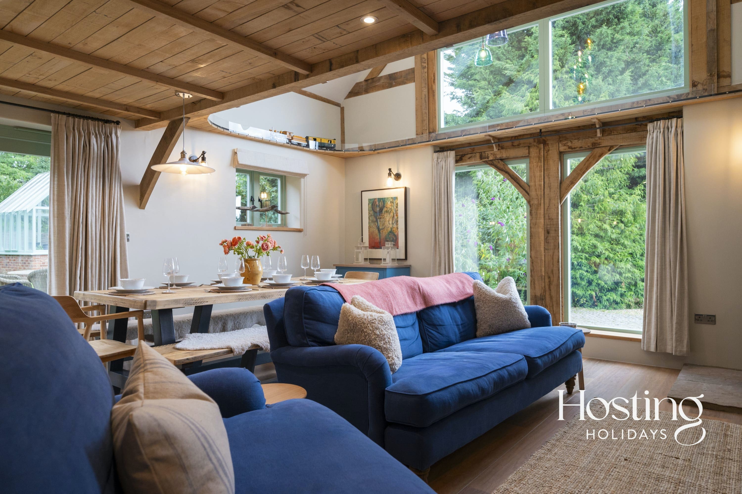 House Chilternwood Buckinghamshire: Luxury 3-Bedroom Family Villa with Countryside Views, Buckinghamshire