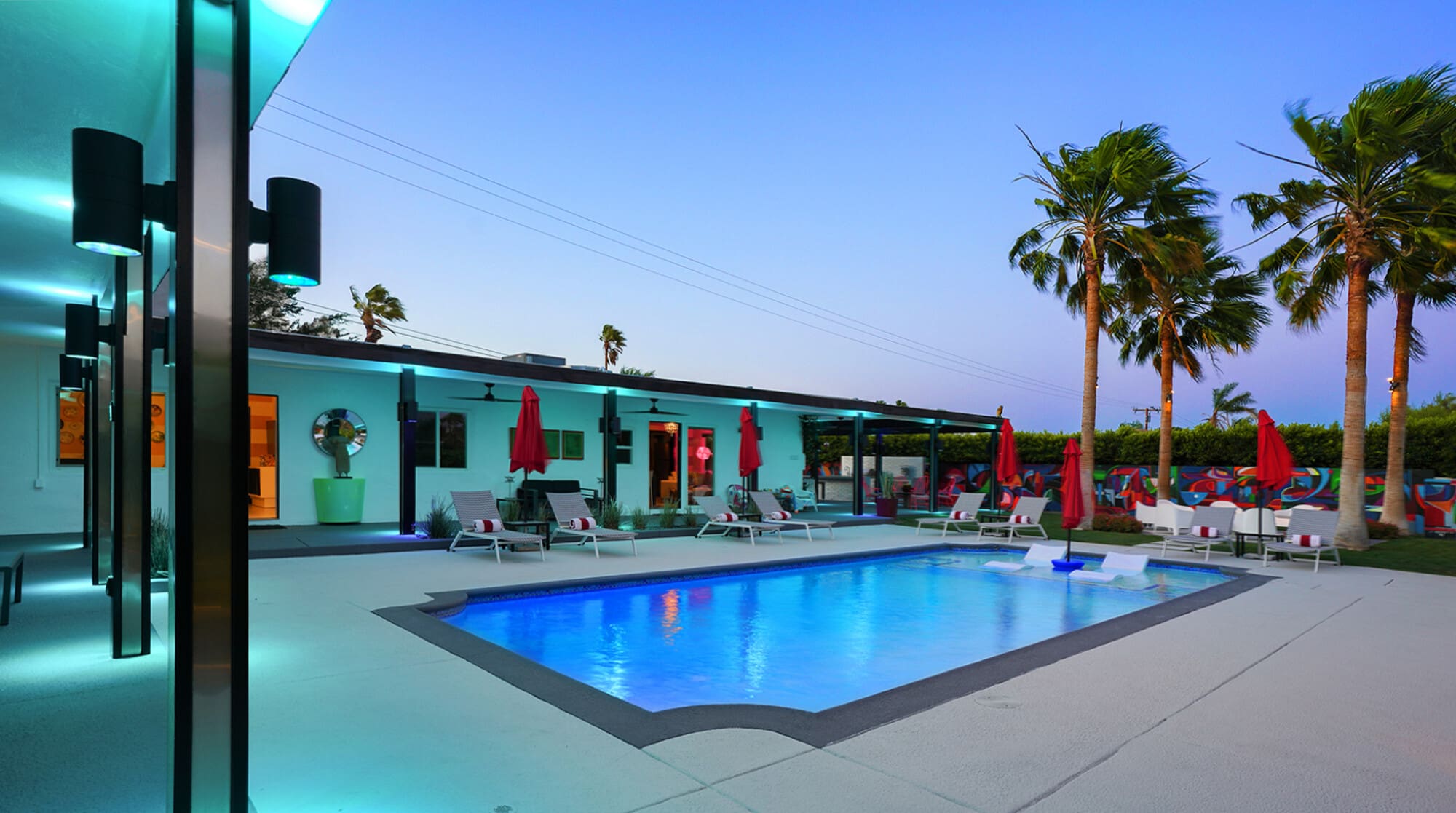 House Cholla Cathedral Cathedral City 6: Luxury 5-Bedroom Apartment with Pool, Cathedral City