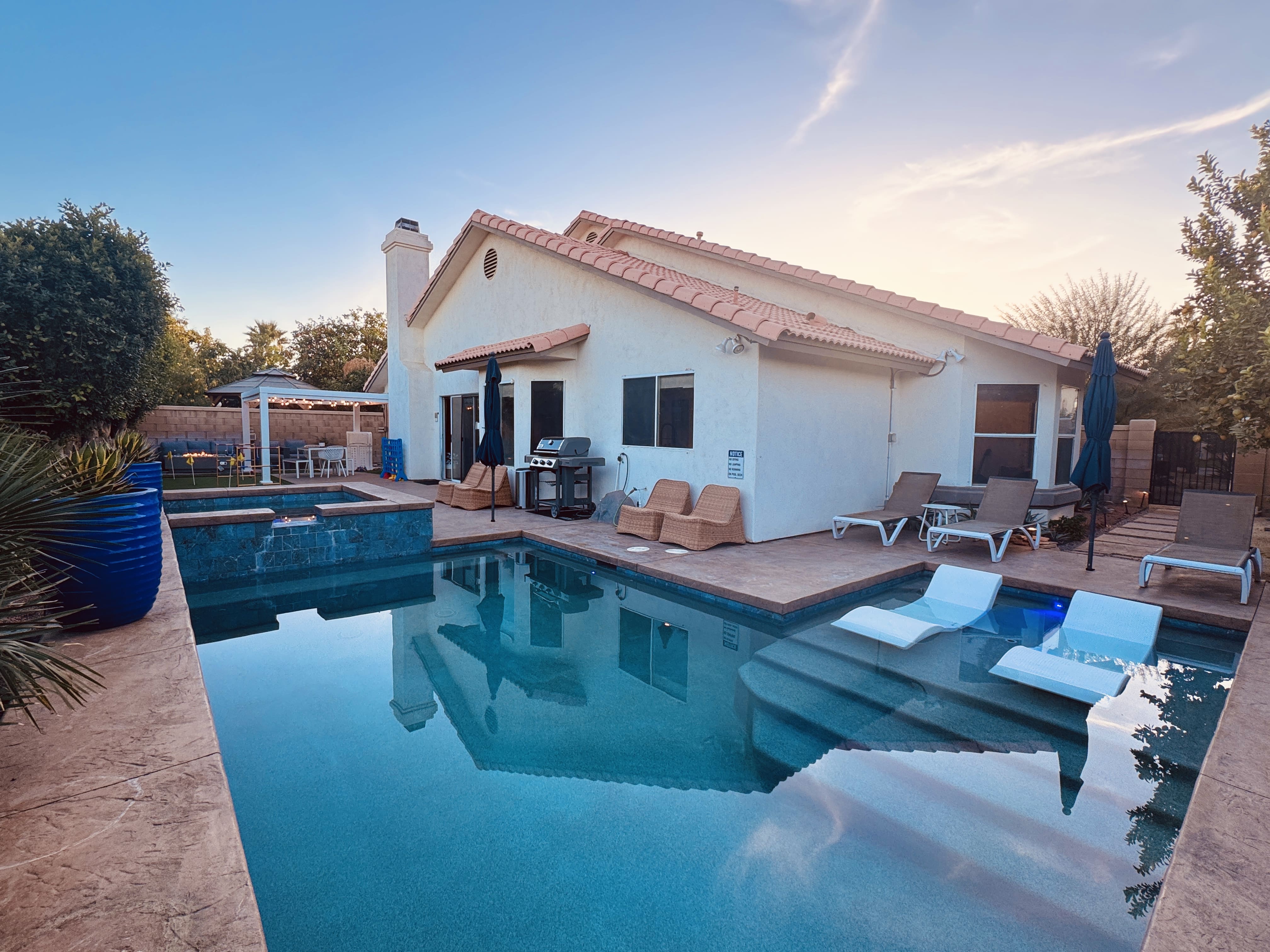 House Cholla Indian Wells: Luxury 4-Bedroom House with Pool and Hot Tub, Indian Wells