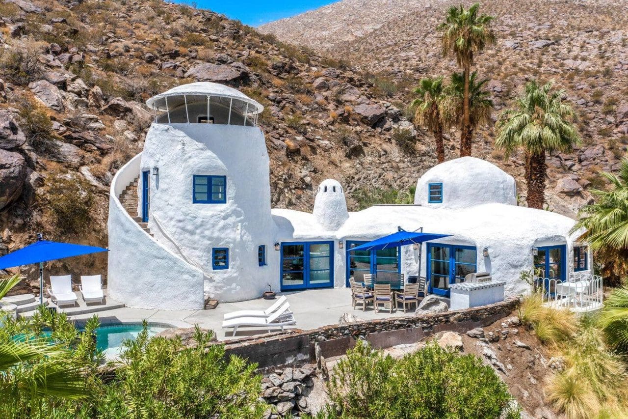 House Cholla Springs Palm Springs 3: Luxury 4-Bedroom Apartment with Pool and Hot Tub, Palm Springs