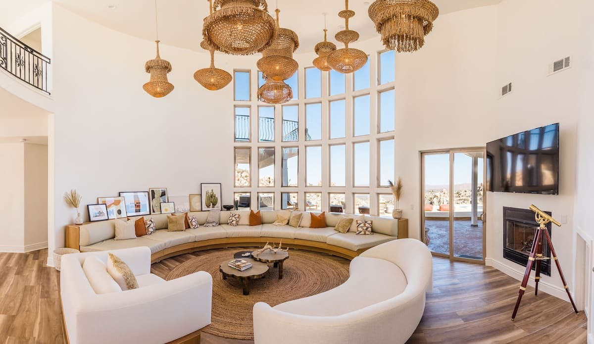 House Cholla Yucca: 6-Bedroom Luxury Villa with Pool and Hot Tub, Joshua Tree