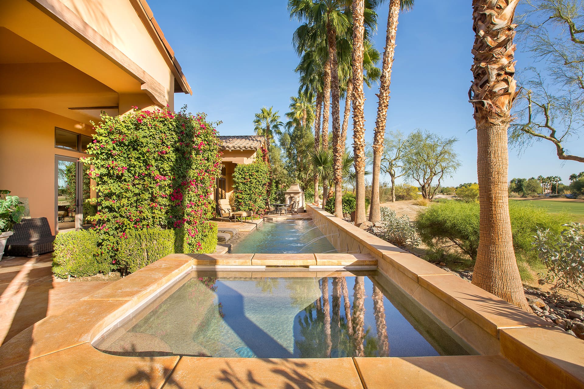 House Chuparosa La Quinta: Spacious 4-Bedroom Apartment with Pool and Golf Course Views, La Quinta