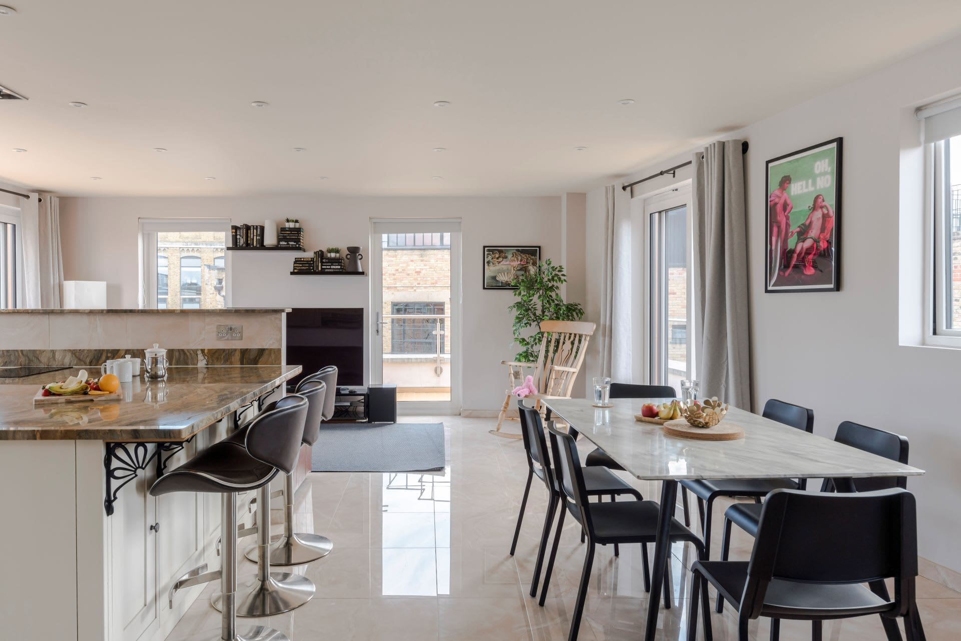 House Clerkenwell London: Luxurious 4-Bedroom Penthouse with Rooftop Views, Clerkenwell