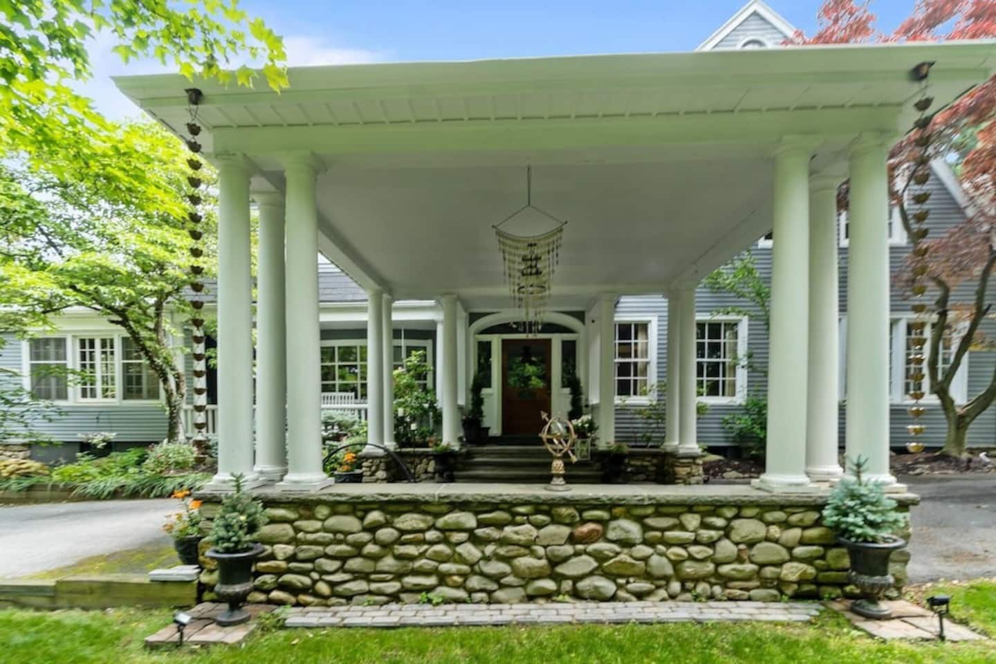 House Cornwall Hudson: Luxury 8-Bedroom House with Pool and Hot Tub, Hudson Valley