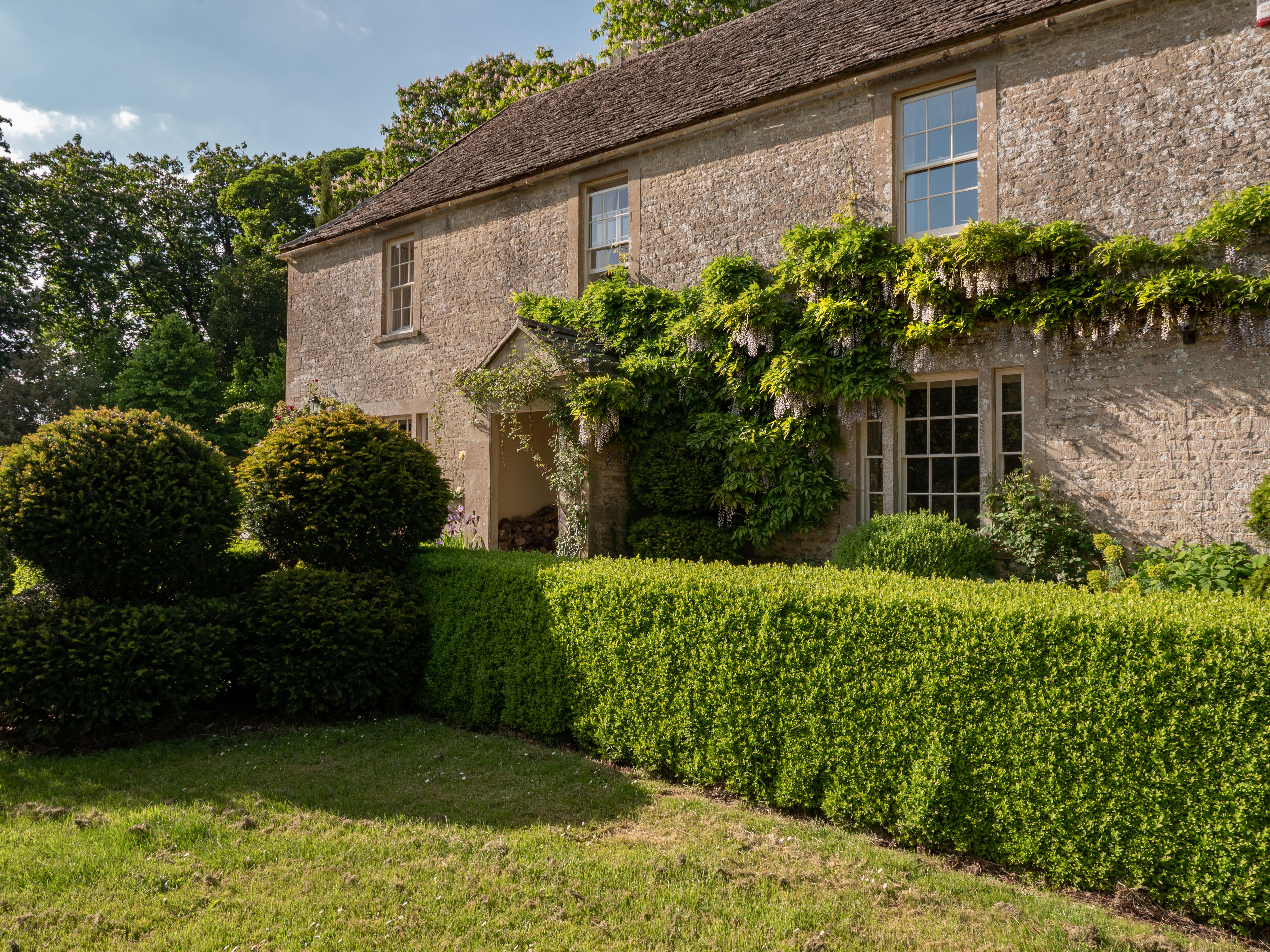 House Cotswold Cirencester Cirencester 2: Elegant 6-Bedroom Luxury Villa with Tennis Court, Cirencester