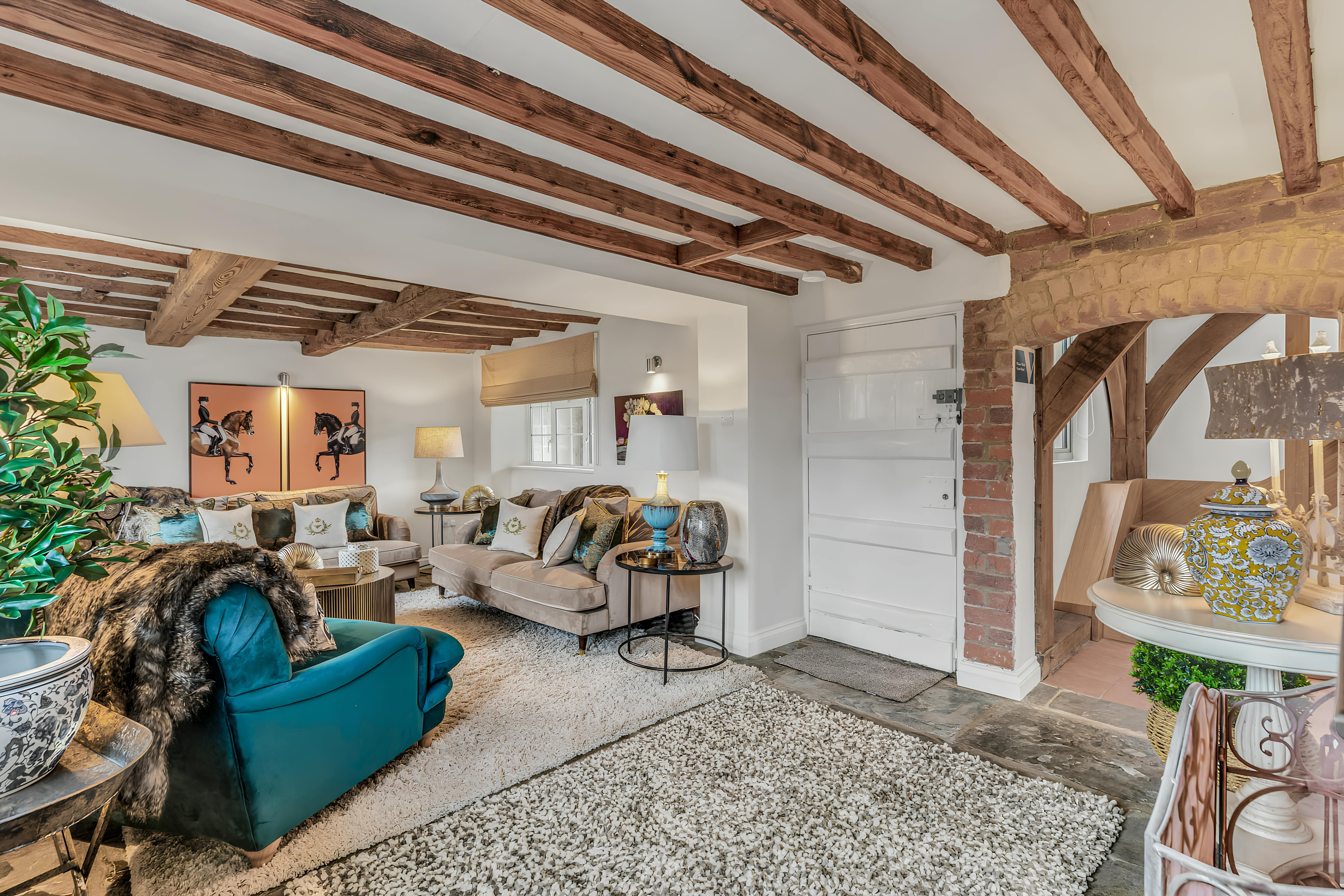 House Cotswold Gloucestershire Gloucestershire: Charming 4-Bedroom Luxury Cottage with Scenic Views, Gloucestershire