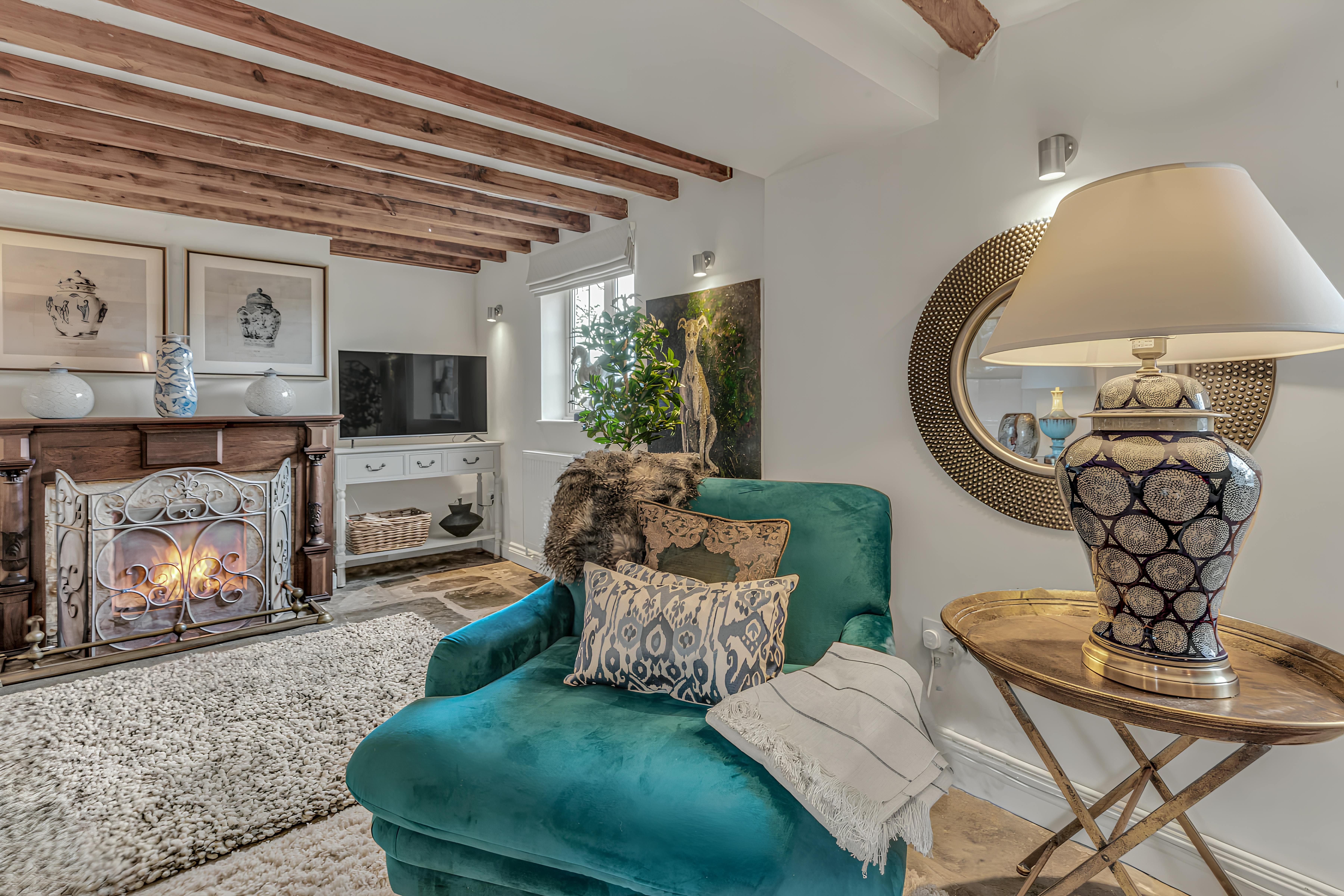 House Cotswold Gloucestershire Gloucestershire: Charming 4-Bedroom Luxury Cottage with Scenic Views, Gloucestershire