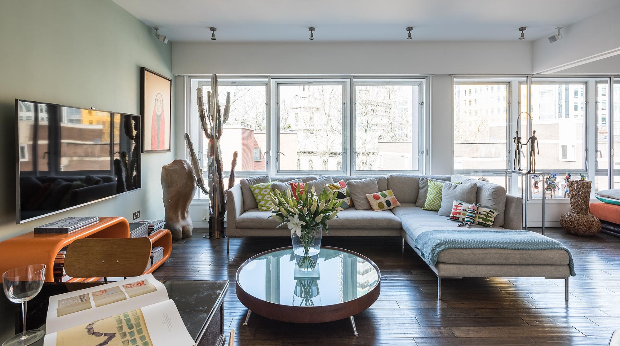 House Covent West End: Luxury 1-Bedroom Apartment with Artistic Decor, The West End, London