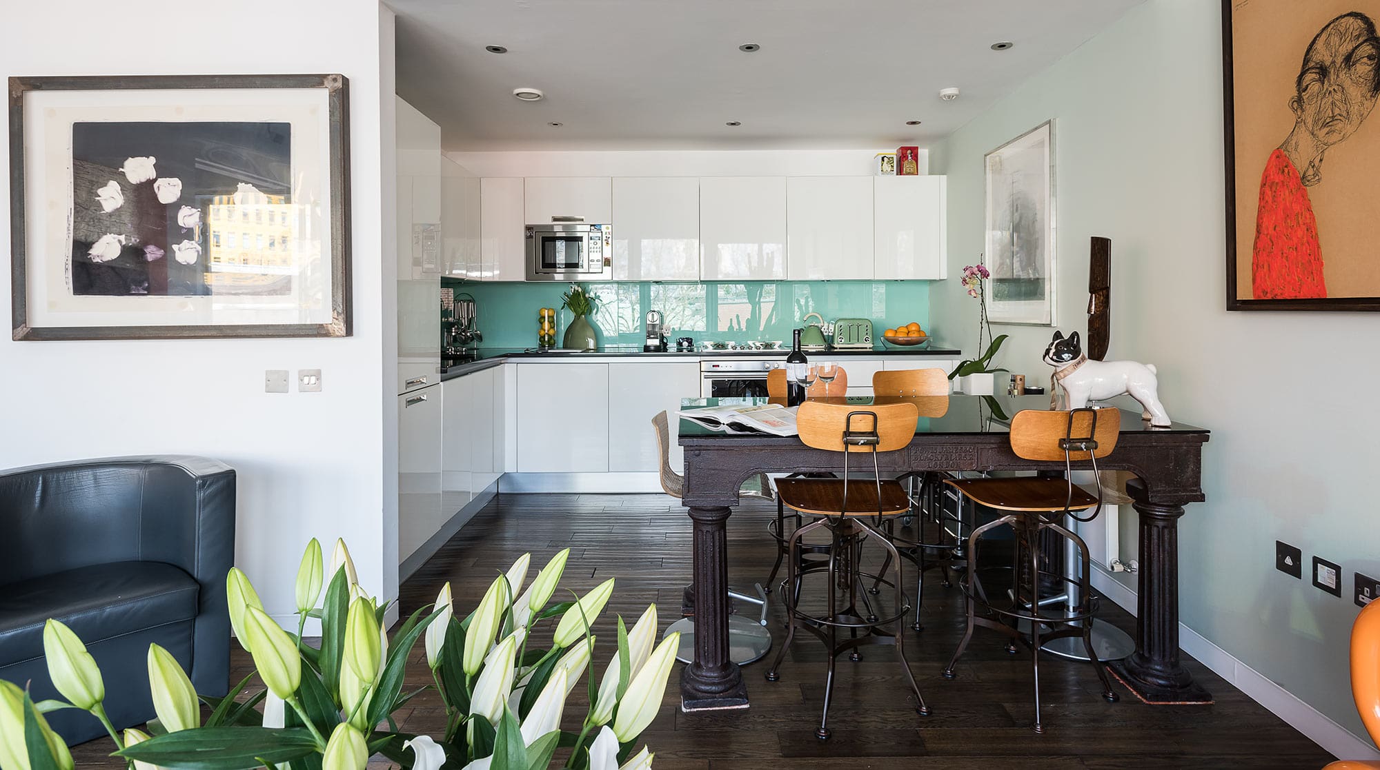 House Covent West End: Luxury 1-Bedroom Apartment with Artistic Decor, The West End, London