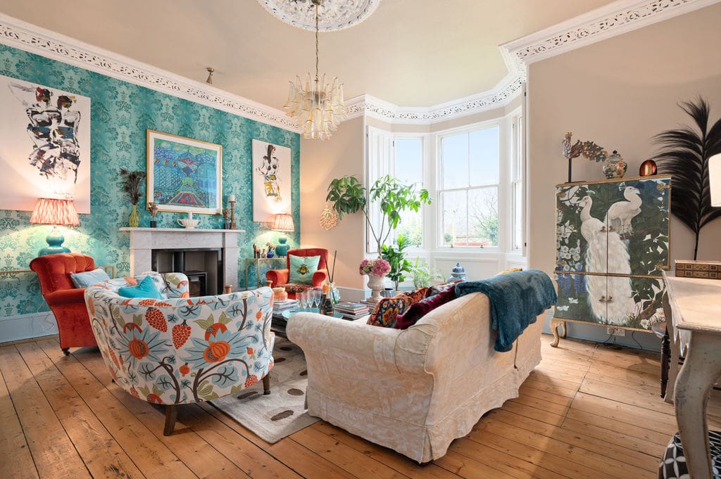 House Dalkeith Midlothian: Spacious 5-Bedroom House with Private Garden, Midlothian