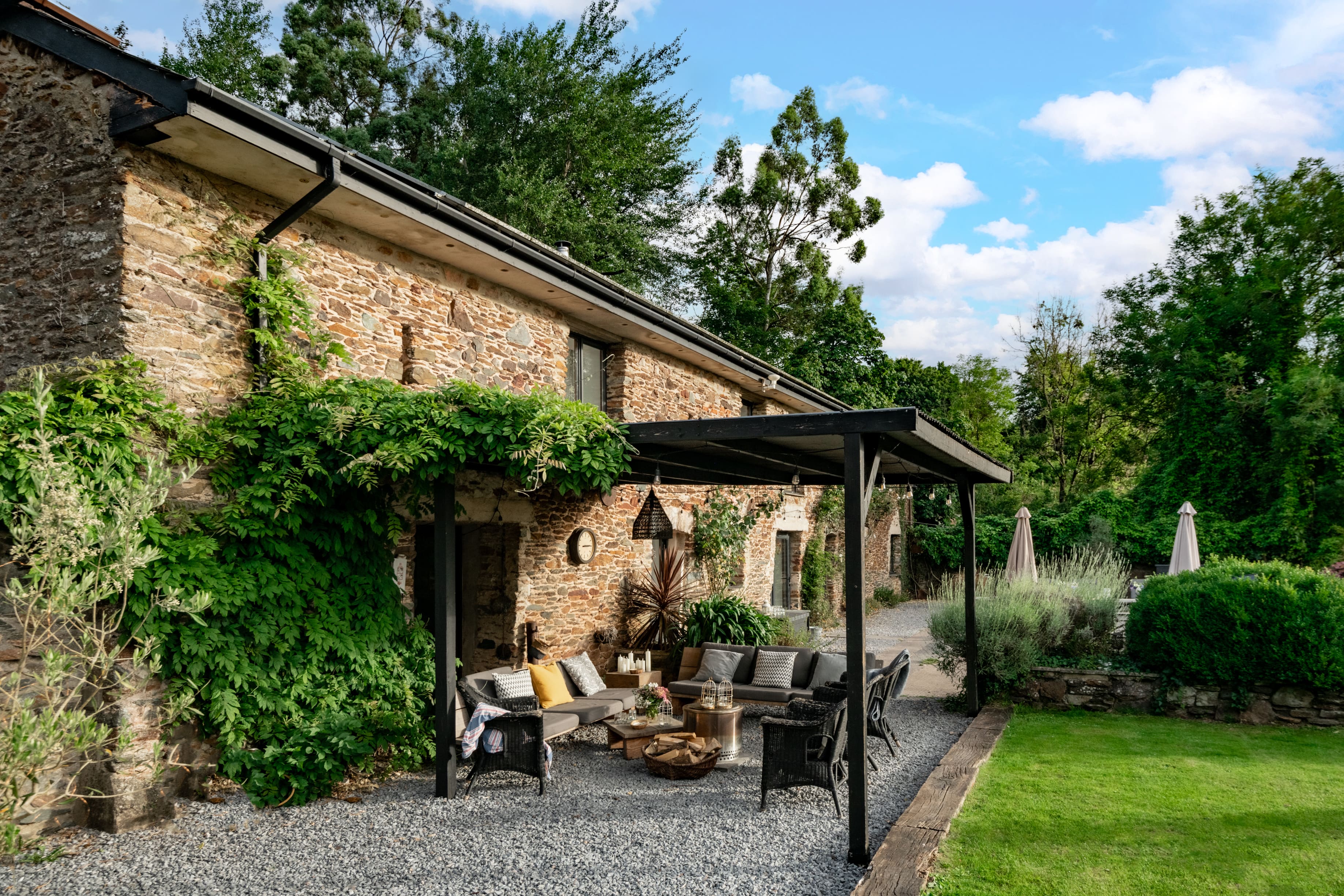 House Dartington Totnes: 10-Bedroom Luxury Apartment with Hot Tub and Tennis Court, Totnes