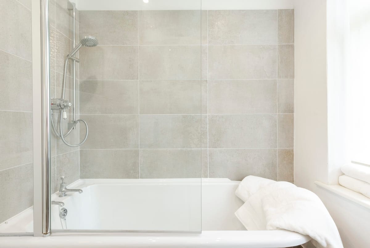 House Dorney Windsor: 4-Bedroom Family-Friendly Apartment with Lake Views, Windsor