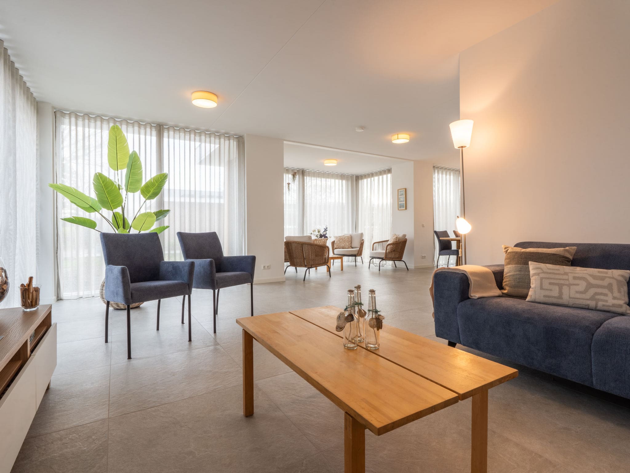 House Duinland Biggekerke: Modern 5-Bedroom Family Villa with Garden Near Valkenisse Beach in Zeeland Netherlands