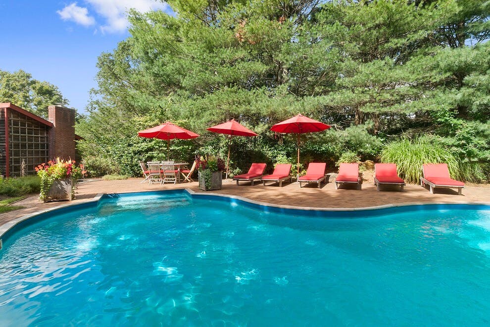 House Dunecrest Hampton: Luxury 3-Bedroom House with Pool and Sea Views, East Hampton