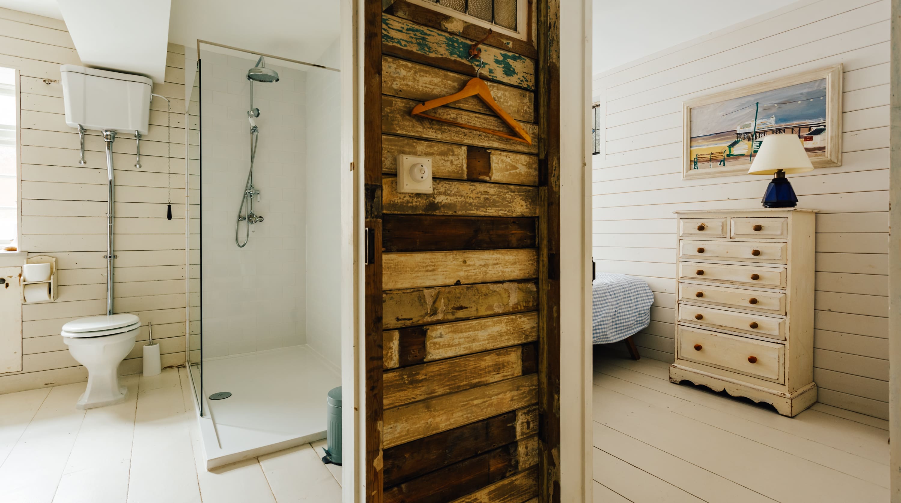 House Dunes Camber: Luxury 5-Bedroom Cottage with Hot Tub and Beach Access, Camber