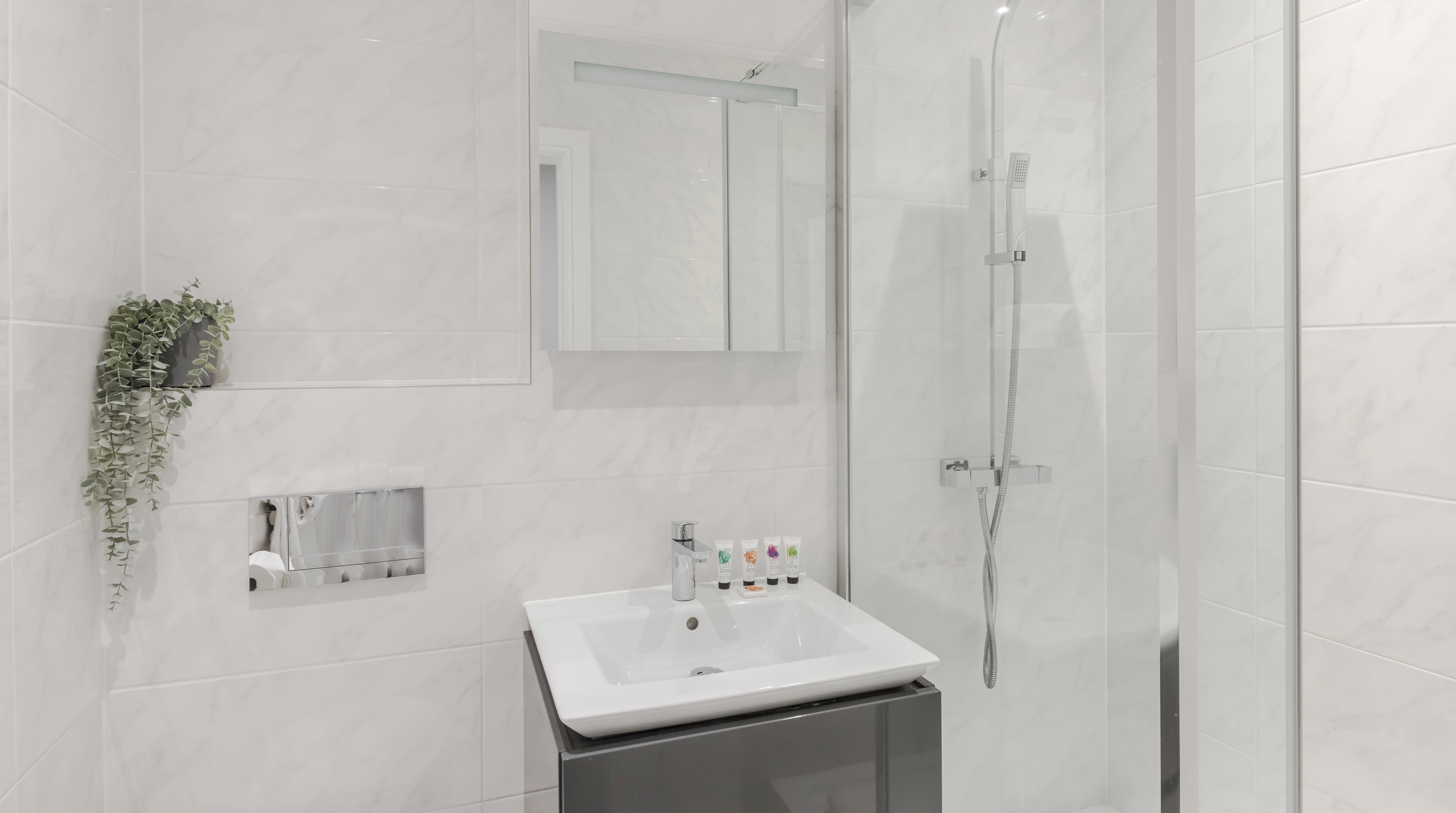 House Farringdon Holborn Holborn: Luxury 3-Bedroom Apartment for Families, Holborn