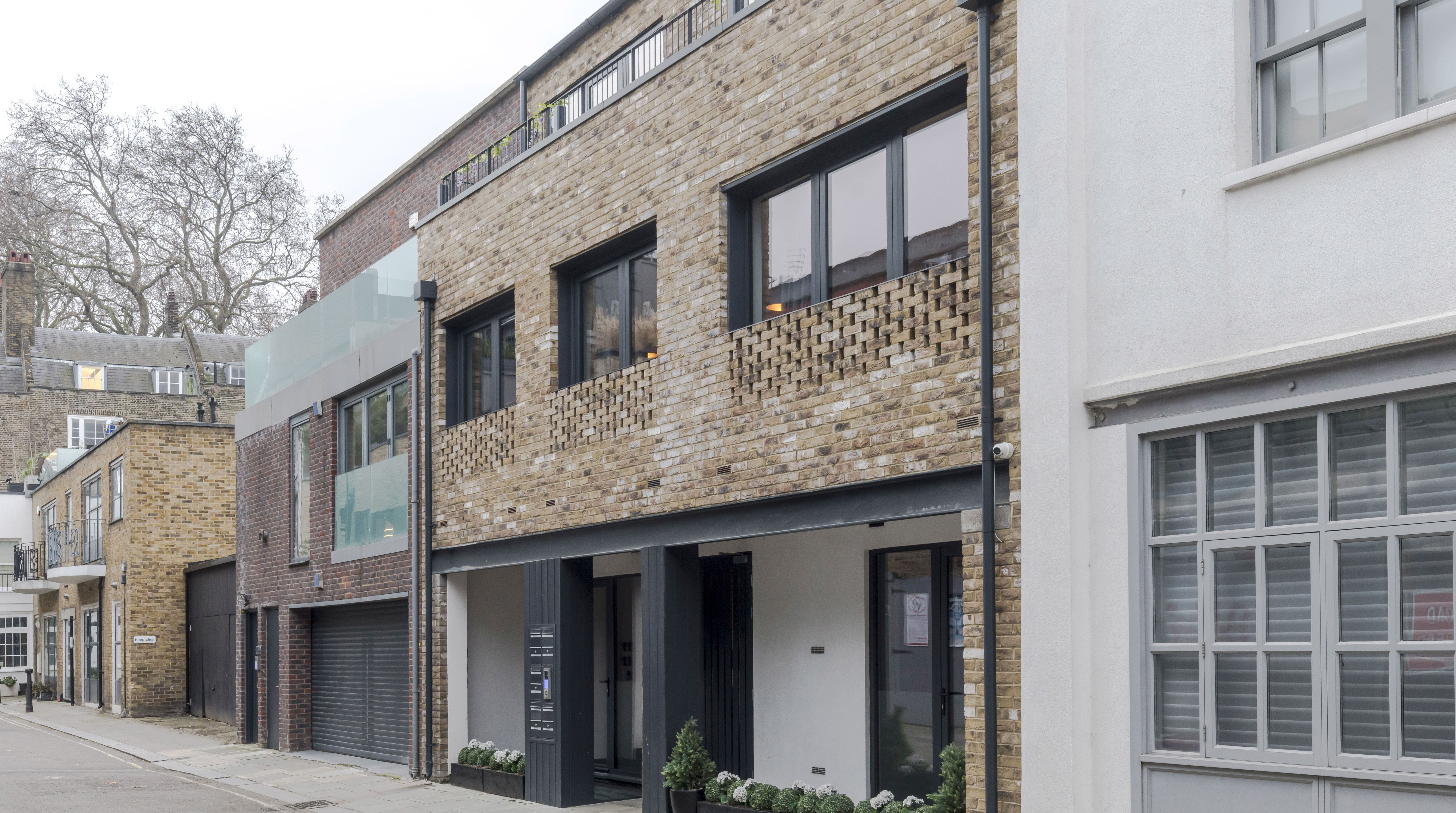 House Farringdon Holborn Holborn: Luxury 3-Bedroom Apartment for Families, Holborn