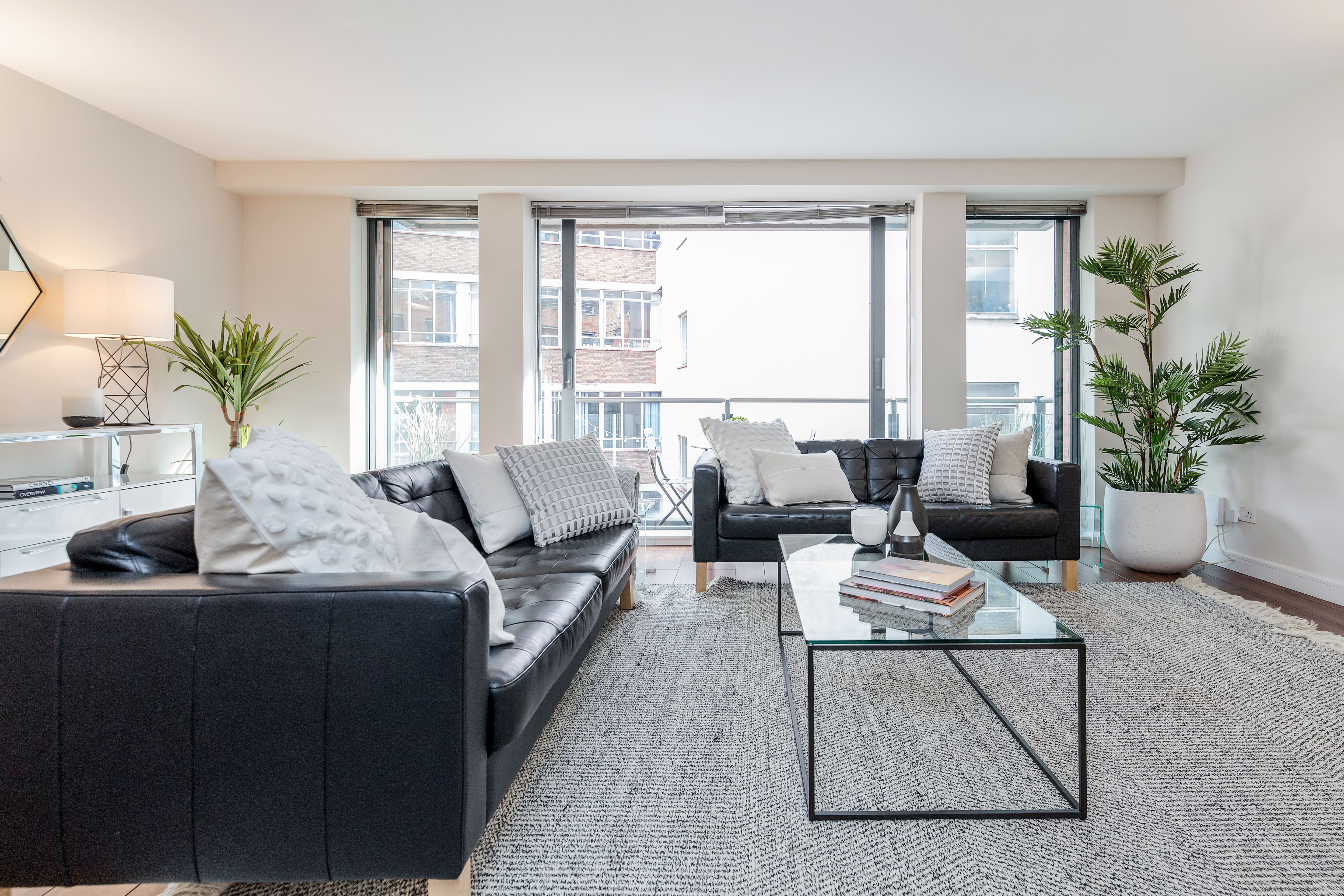 House Fitzrovia Elm: Luxury 2-Bedroom Apartment with Private Balcony, Fitzrovia, London