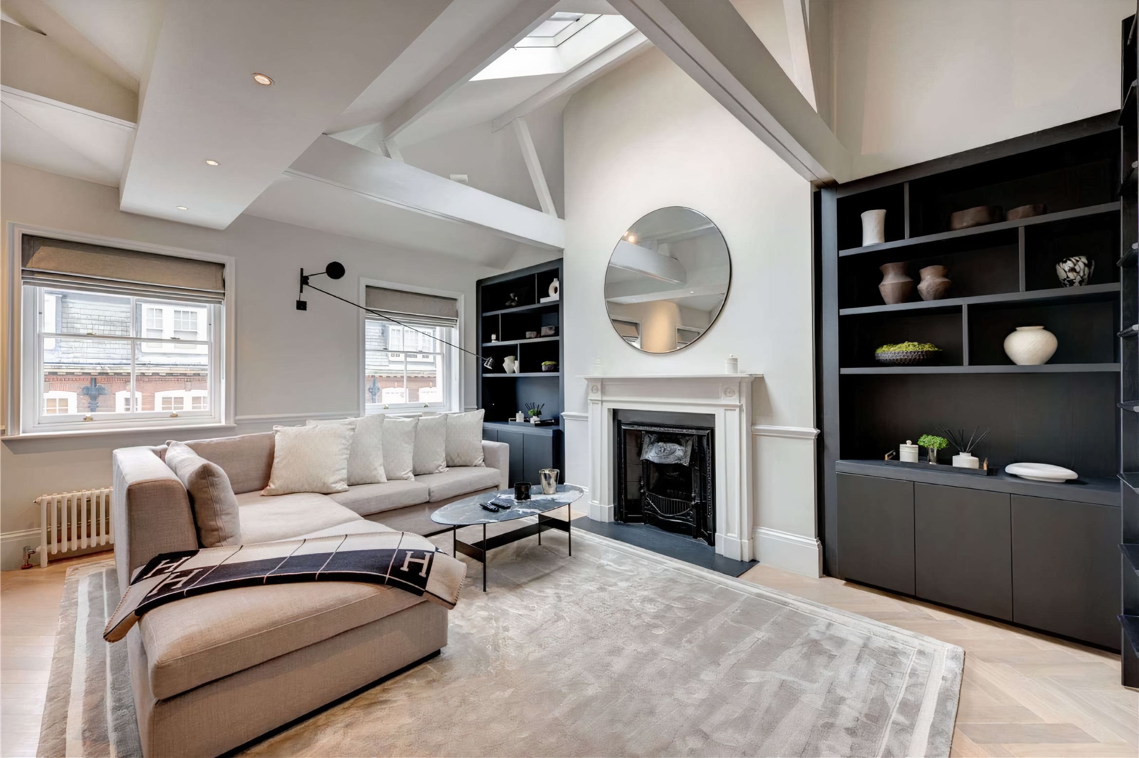 House Fitzrovia London Fitzrovia 2: Elegant 2-Bedroom Penthouse with Direct Lift Access, Fitzrovia