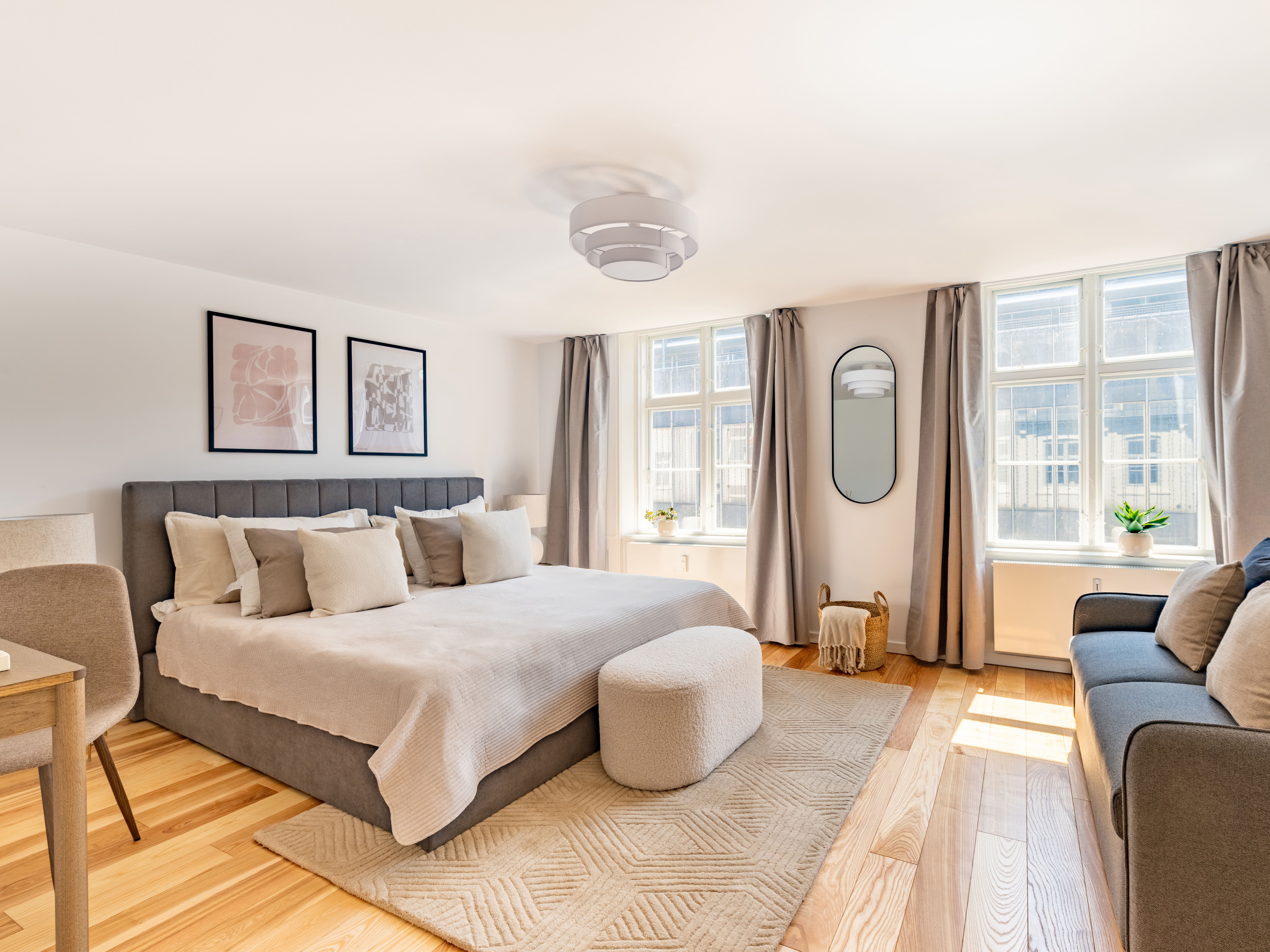 House Gammelholm København: Charming 2-Bedroom Townhouse Rental with Family-Friendly Features, Indre By