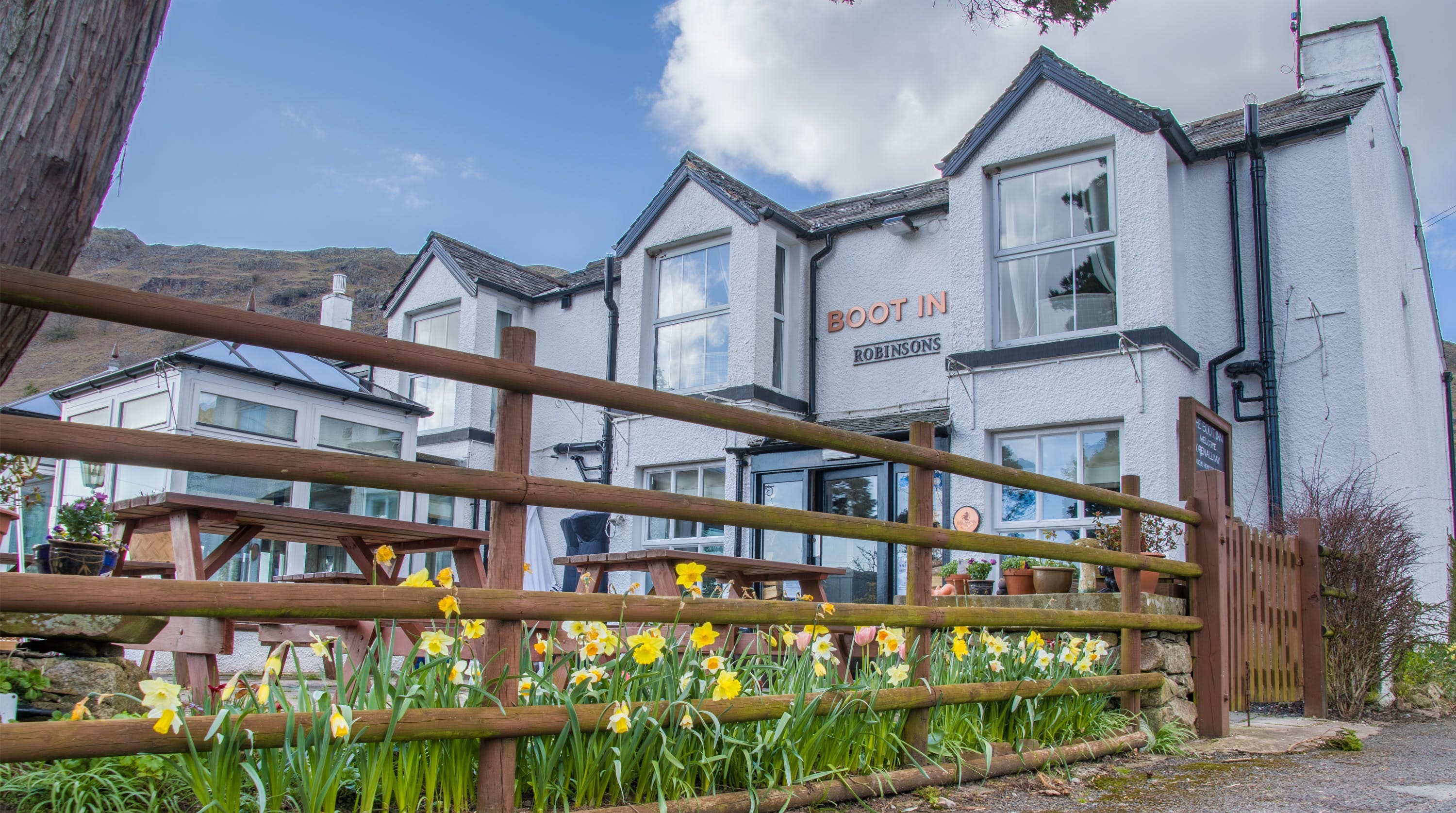 House Ghyll Eskdale: Charming 4-Bedroom Cottage with BBQ and Lake Views, Lake District