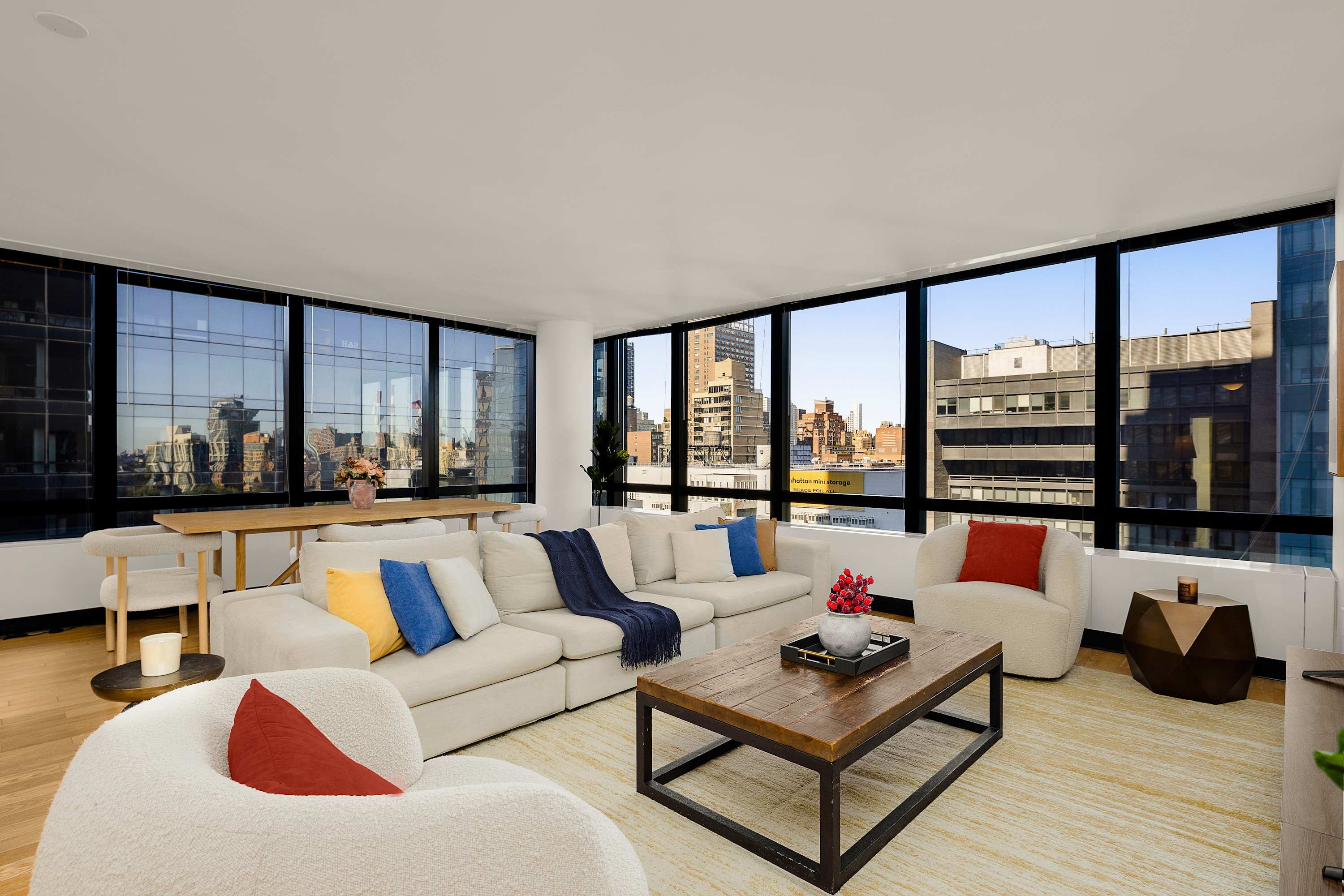 House Gracie UpperEast: 3-Bedroom Villa with Indoor Pool and Gym, Upper East Side