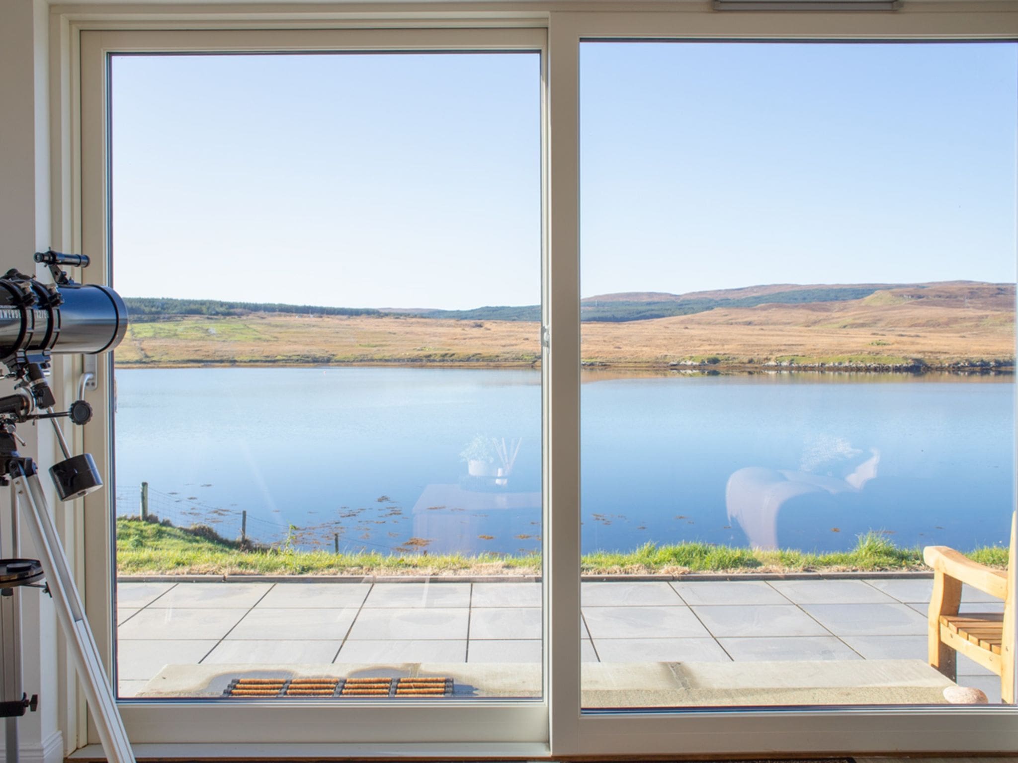 House Greshornish Skye: Modern 3-Bedroom Highland Cottage with Loch Views and Mountain Access in North Skye Scotland