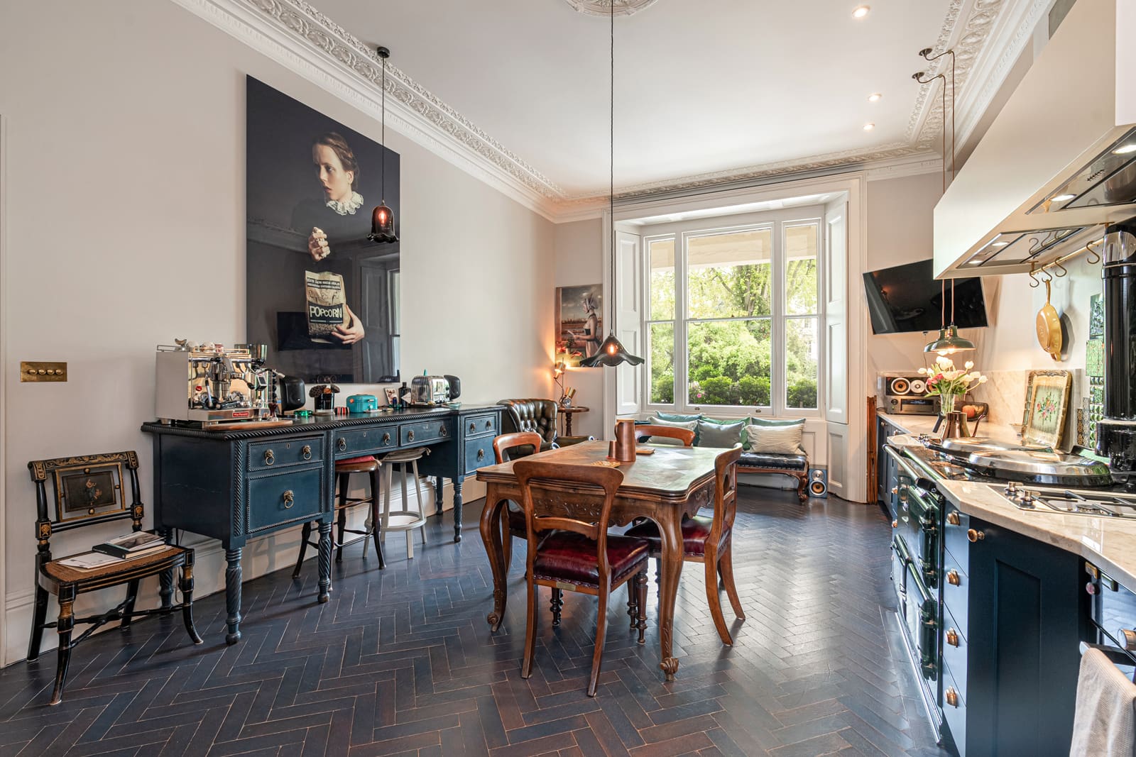 House Grosvenor Belgravia Belgravia 7: Luxury 4-Bedroom Apartment with Tennis Court, Belgravia