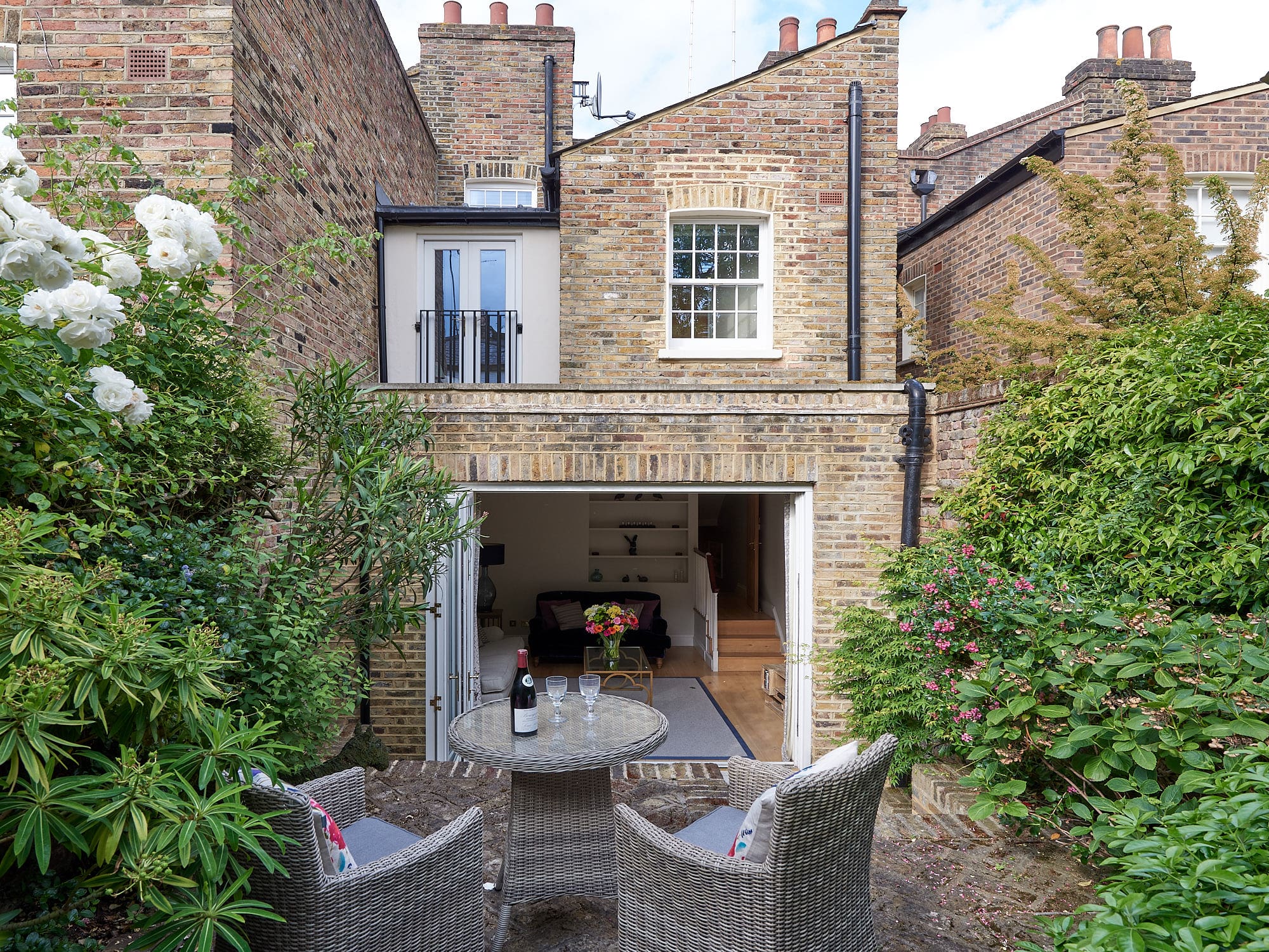 House Grosvenor Belgravia Belgravia: Luxury 3-Bedroom Apartment with Ensuite Bedrooms, Belgravia