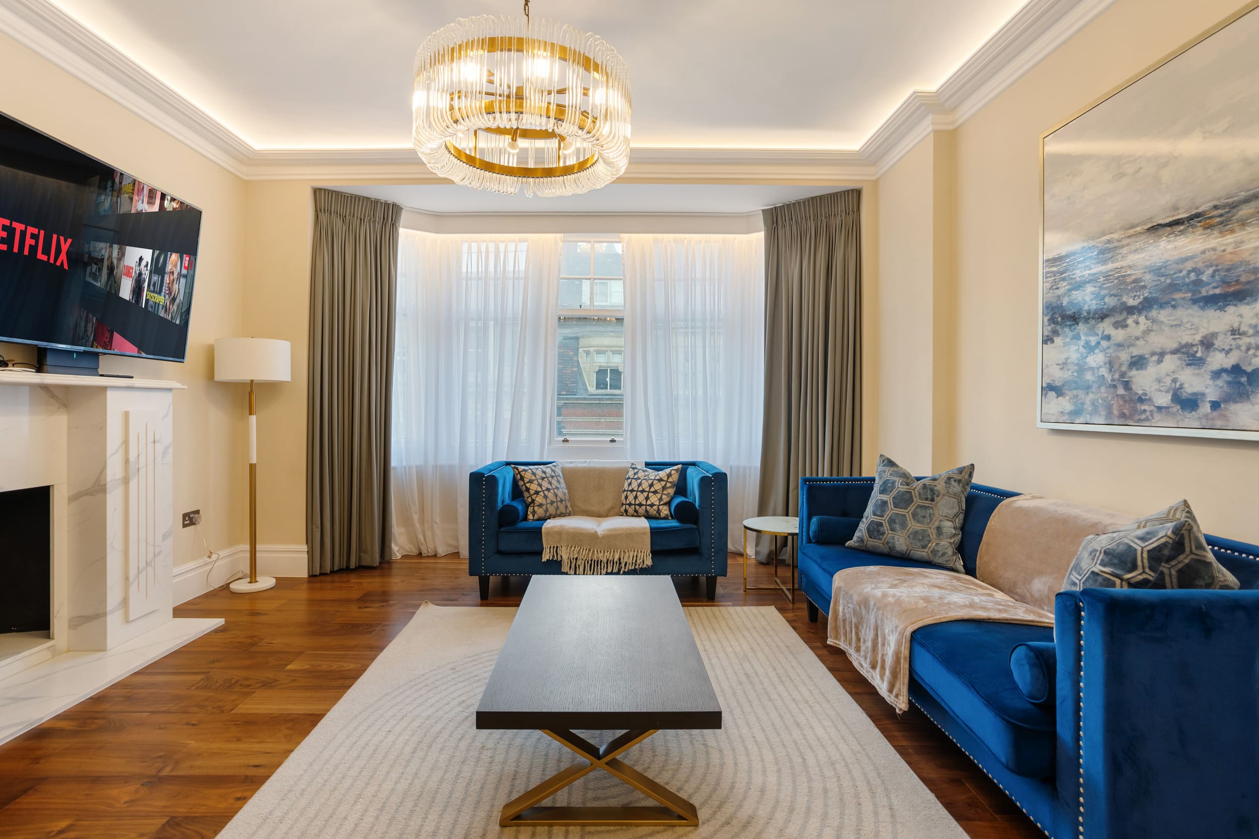 House Grosvenor Mayfair Mayfair 2: Luxury 4-Bedroom Apartment with Private Terrace, Mayfair London